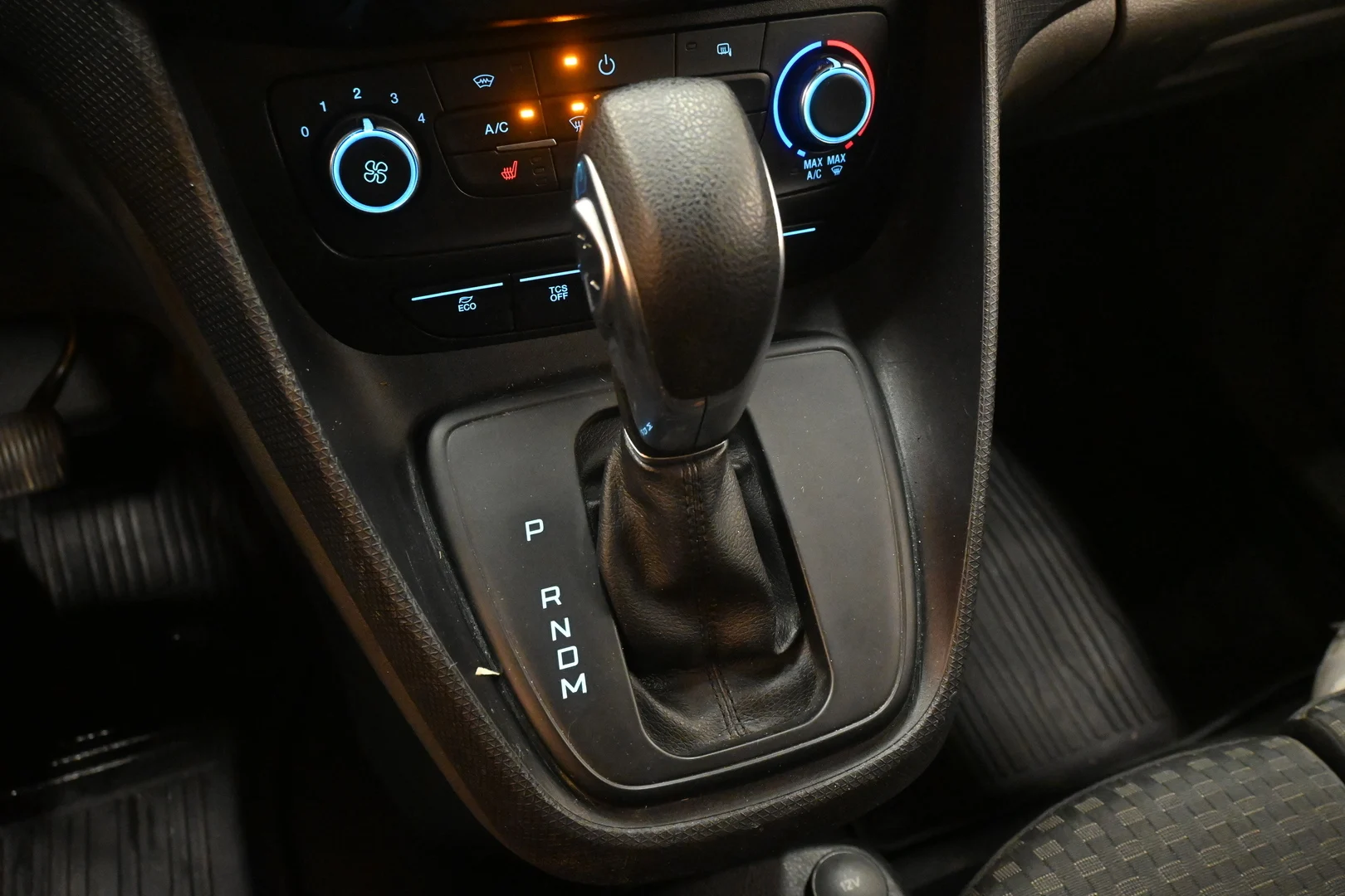 Car Image - 6PvnUNfe8eeQLiTx6JVkYm