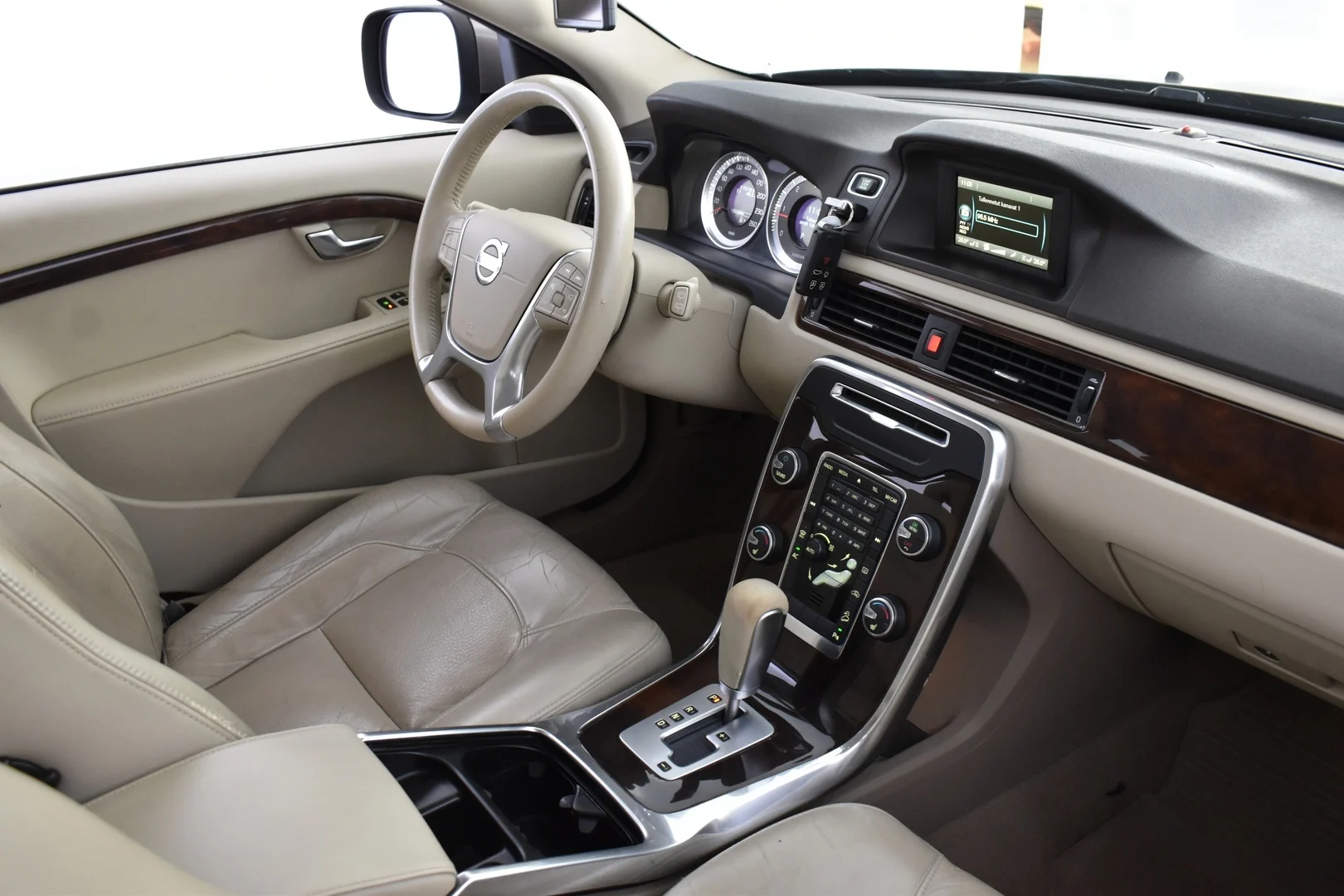 Car Image - 5pNZ59NB3hDmjcU8oR4G0p