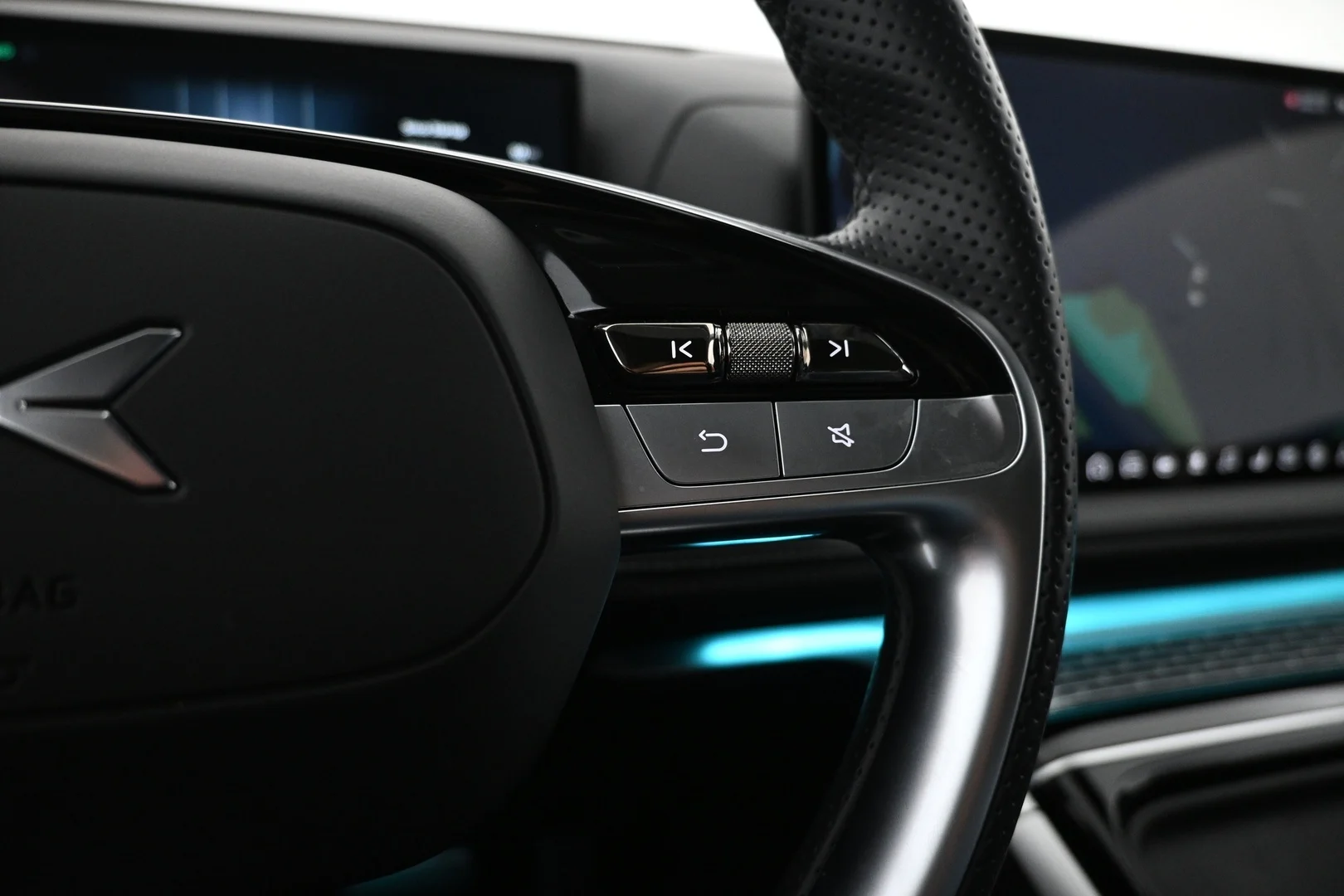 Car Image - 1PfyRLGKDQDafIuMZpUHsQ