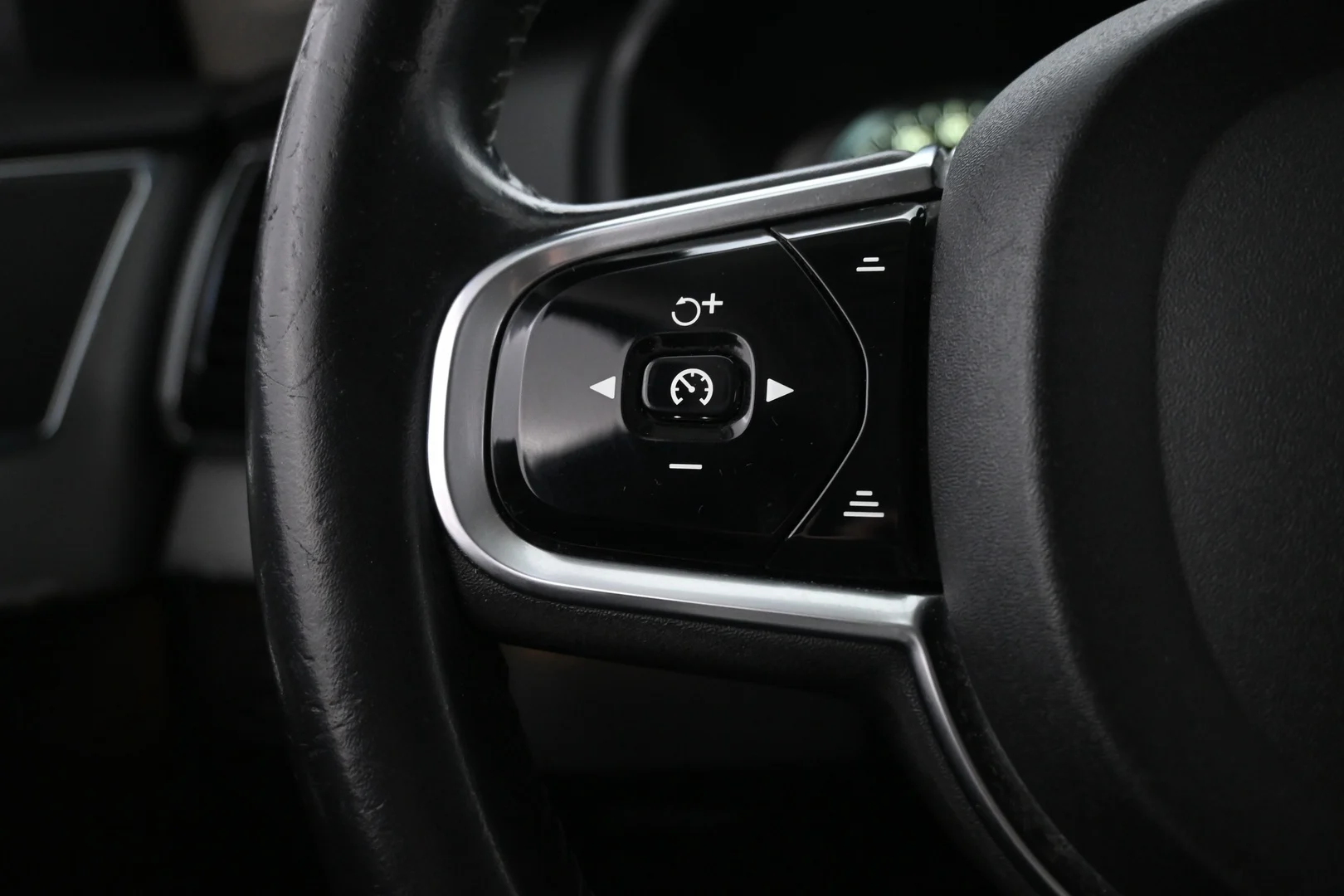 Car Image - u2XPAizXwWhnufjW9THcP