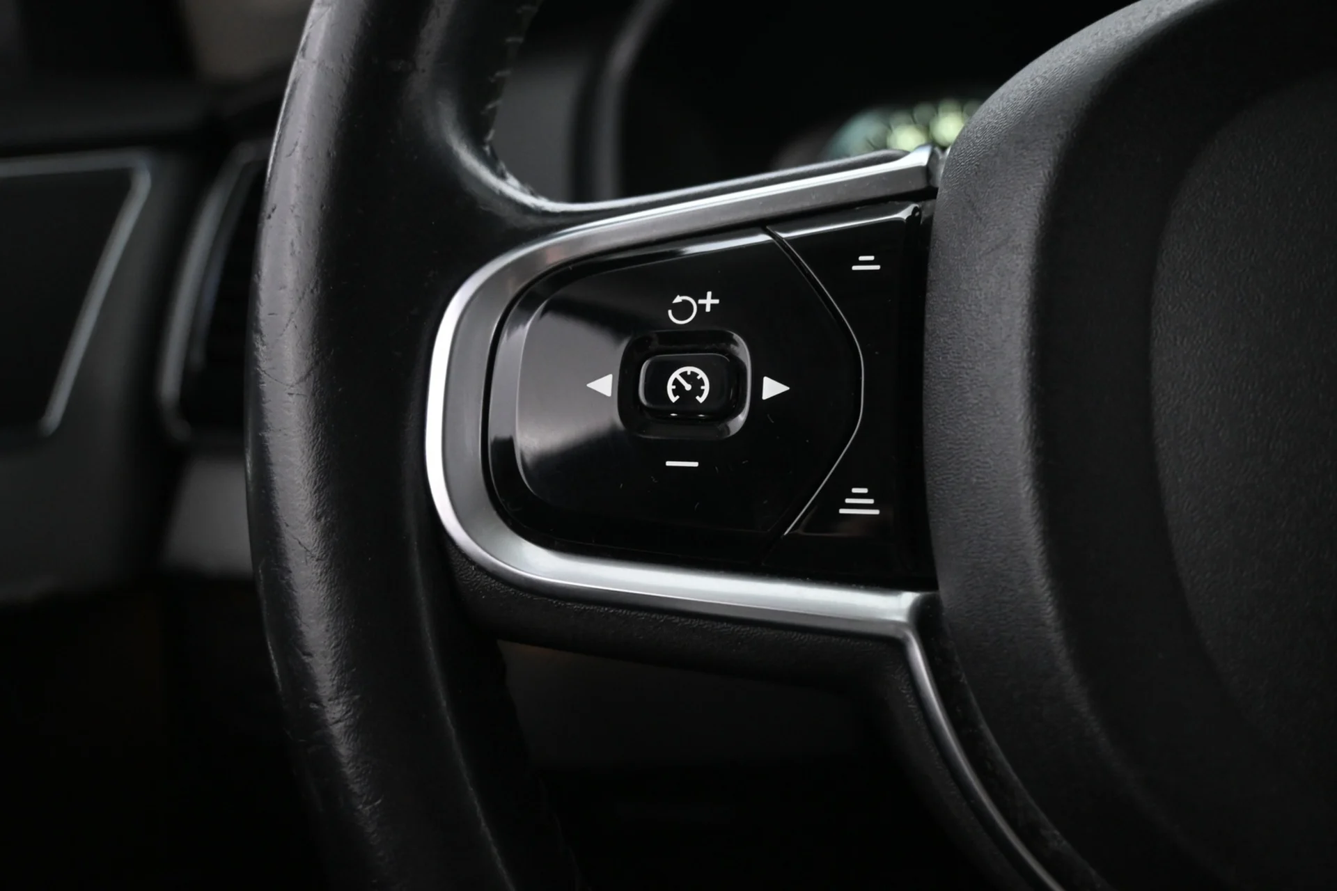 Car Image - u2XPAizXwWhnufjW9THcP