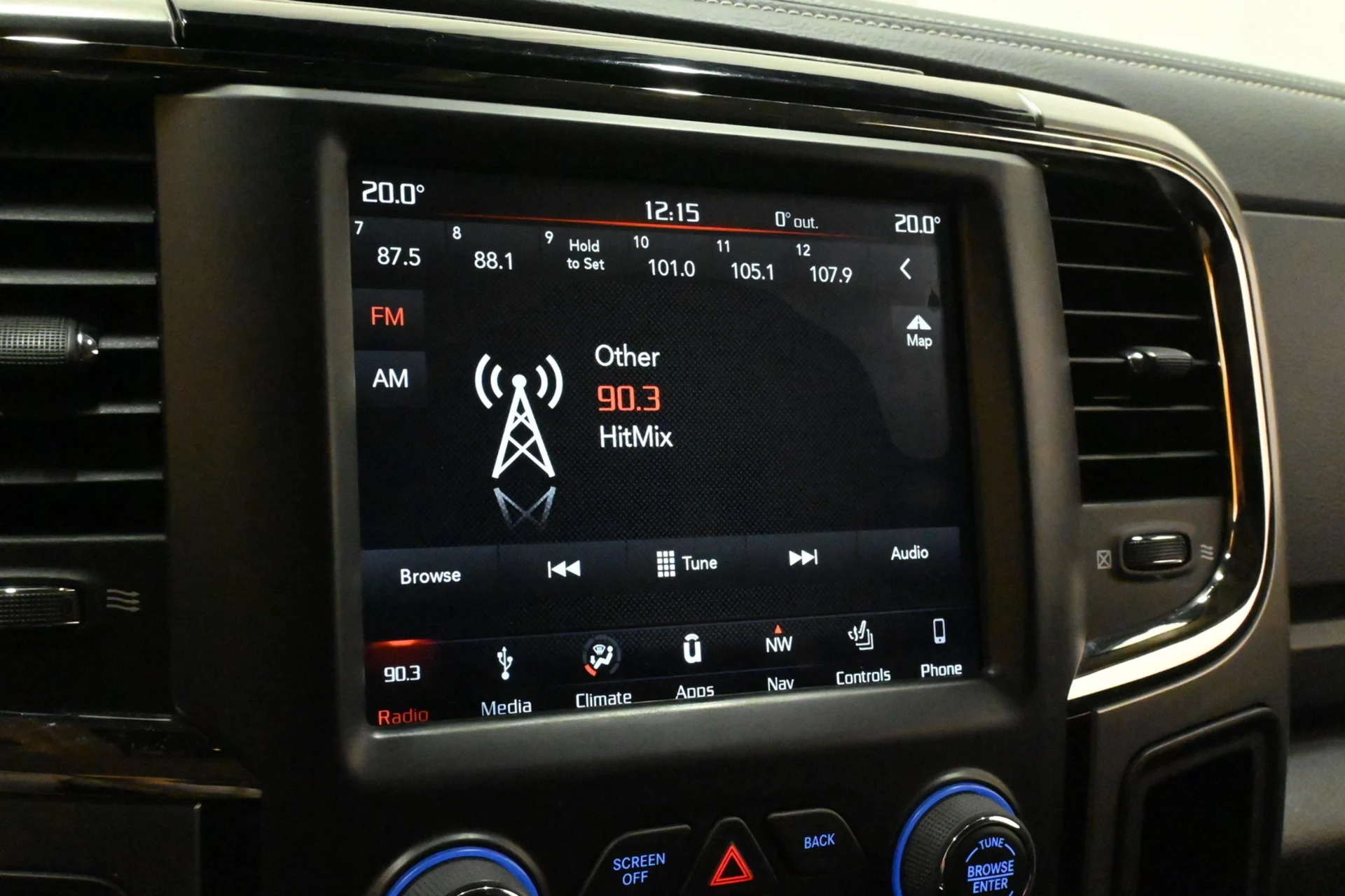 Car Image - 3R2vUdVFBiSs6SuhxVilio