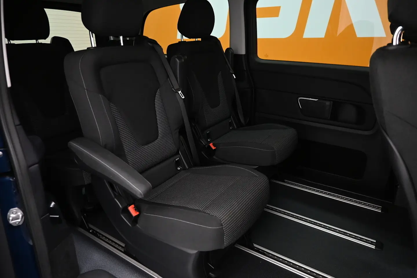 Car Image - 4AJ2YsnEz0D4Itj73zLLaO
