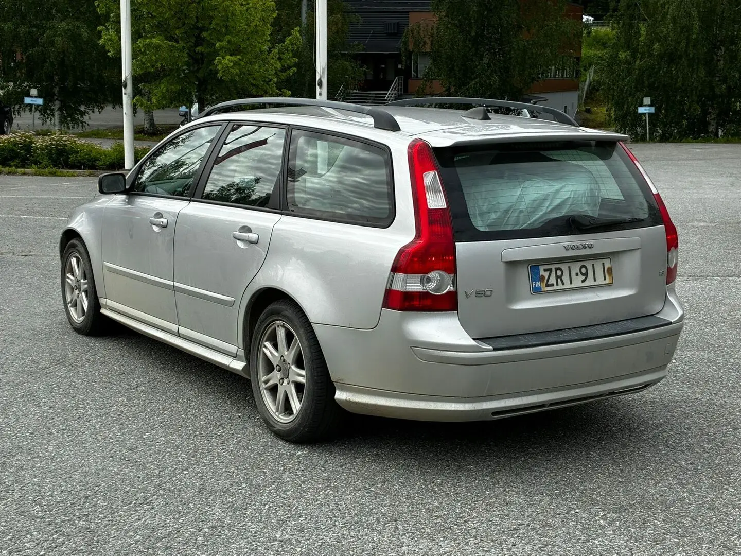 Car Image - HO3jWnOW95NedIK1c1zAp