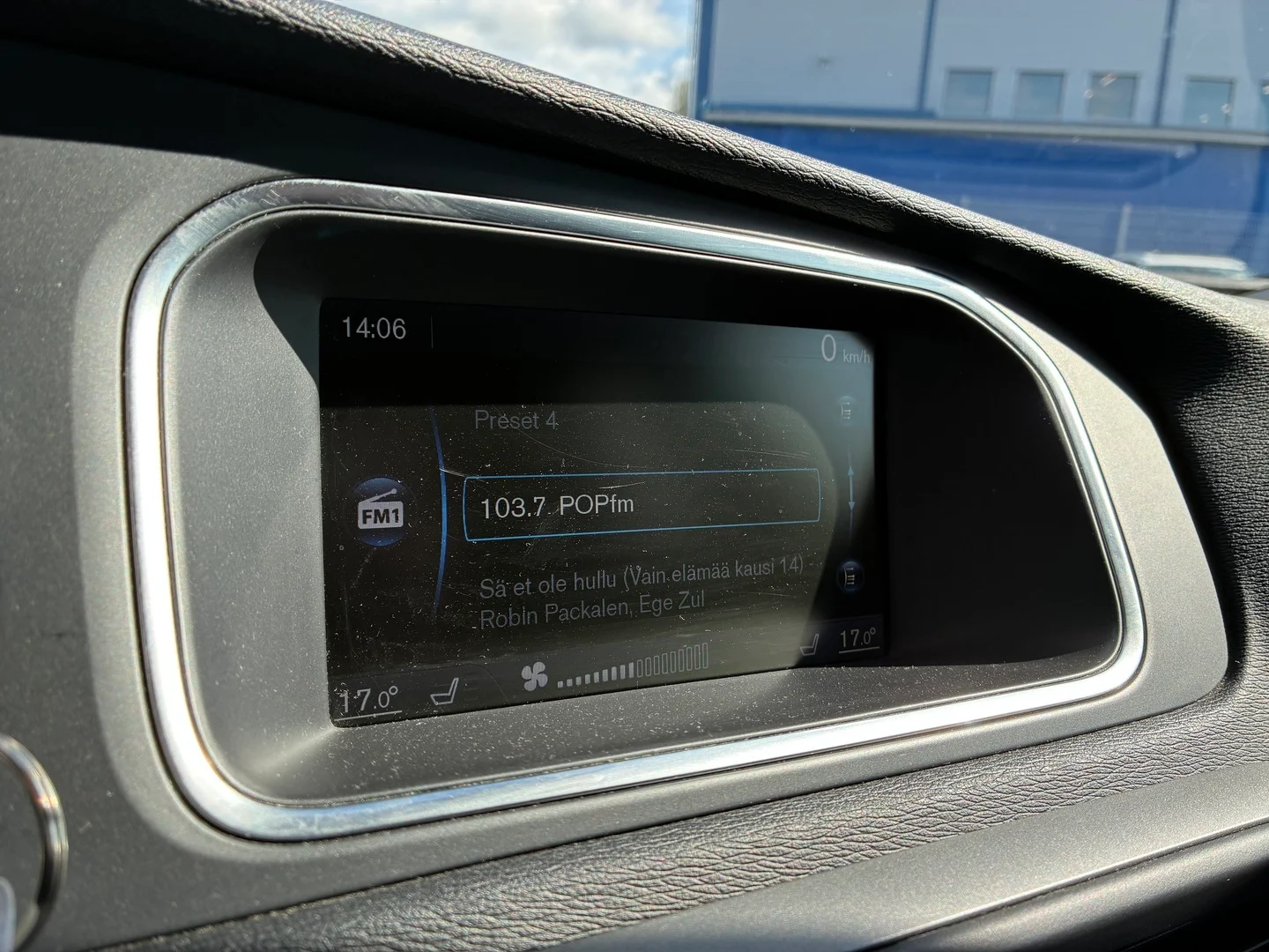 Car Image - 722fSP9tj5akNHr82IPJ6O