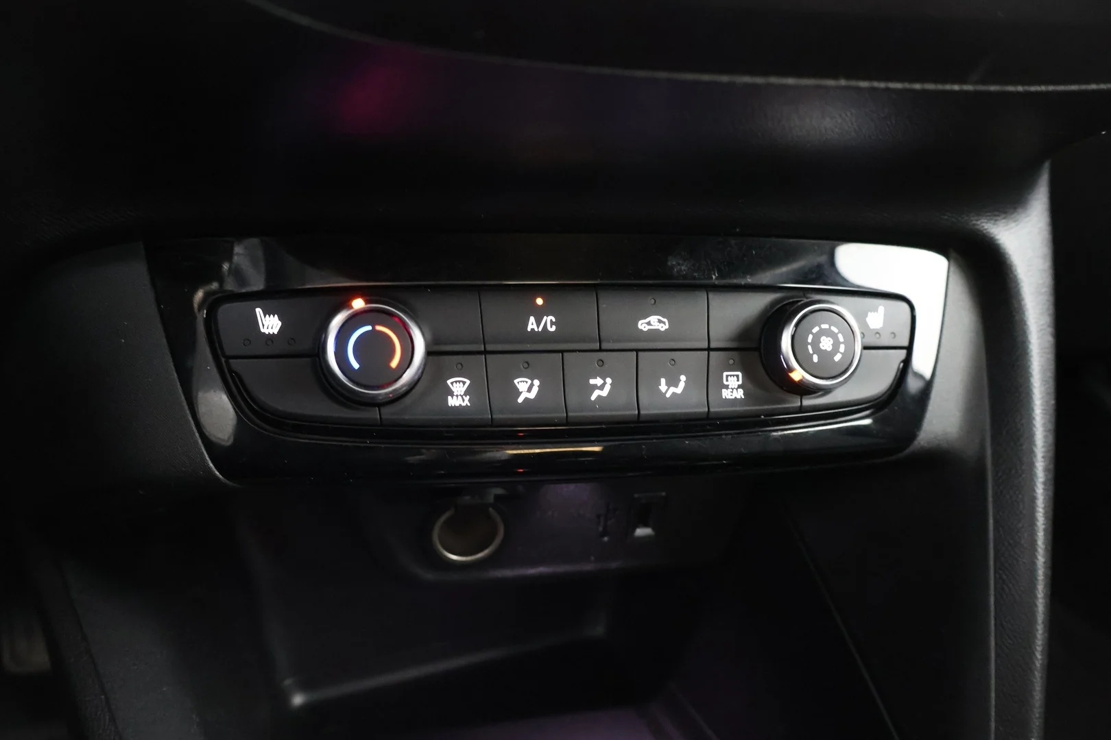 Car Image - VduUhebMctEXxyM7xrY2H
