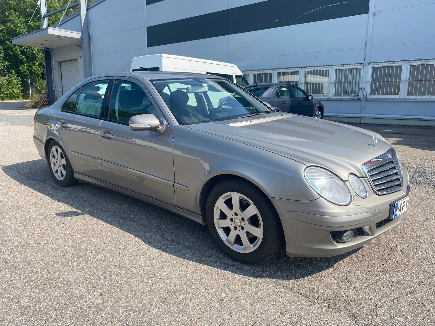 Car Image - NpEskrZLgz98jsQiqu9lS