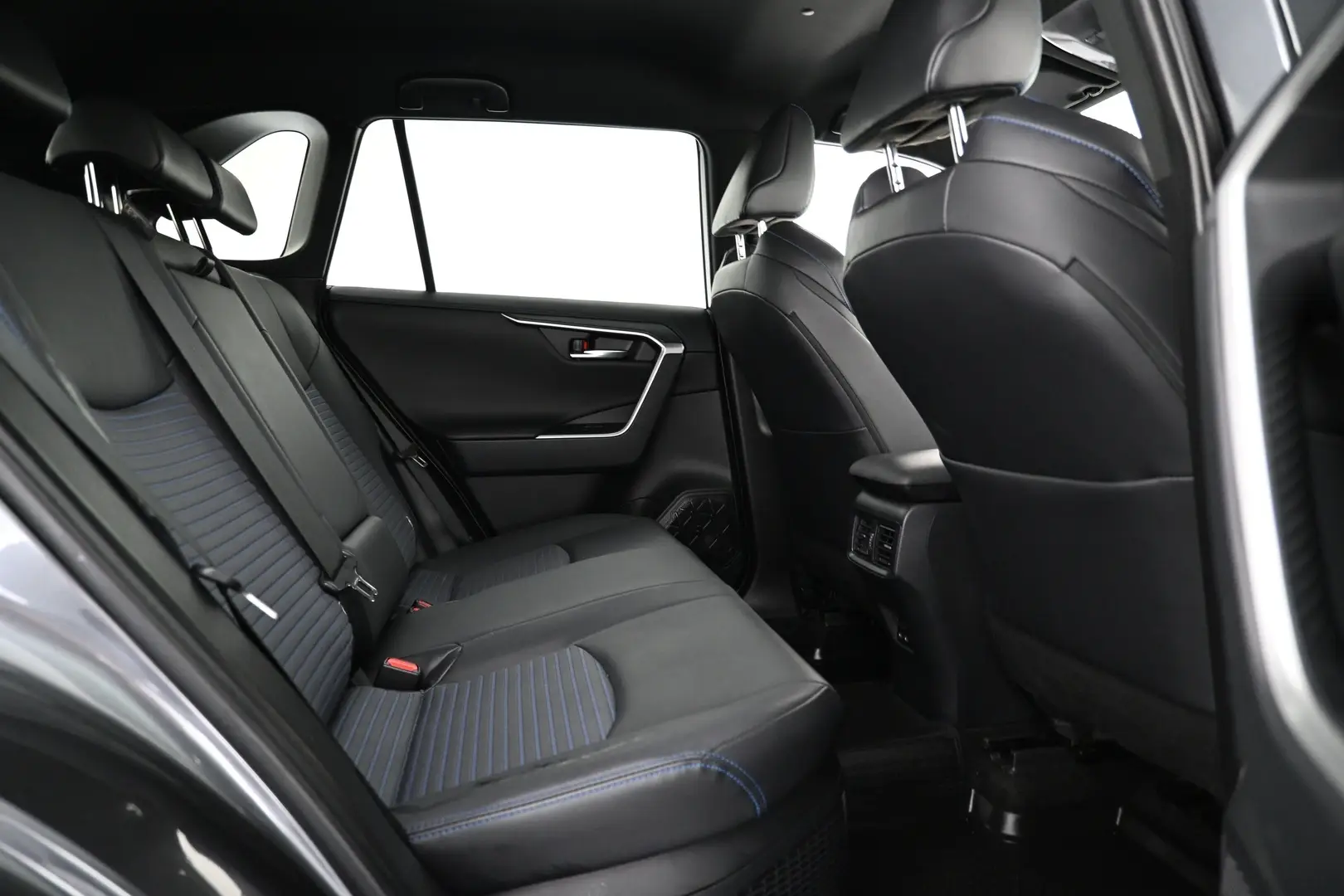 Car Image - 3IXprkeNwGyc0xeHEMUkwA