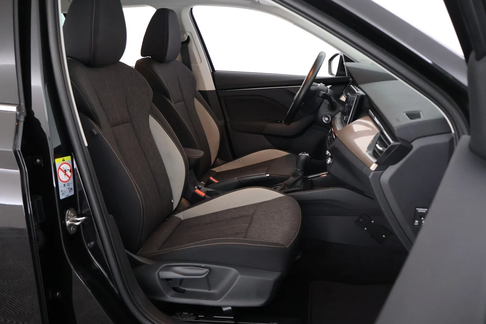 Car Image - 6mttwVXhi4mBDUwSyQsp4L