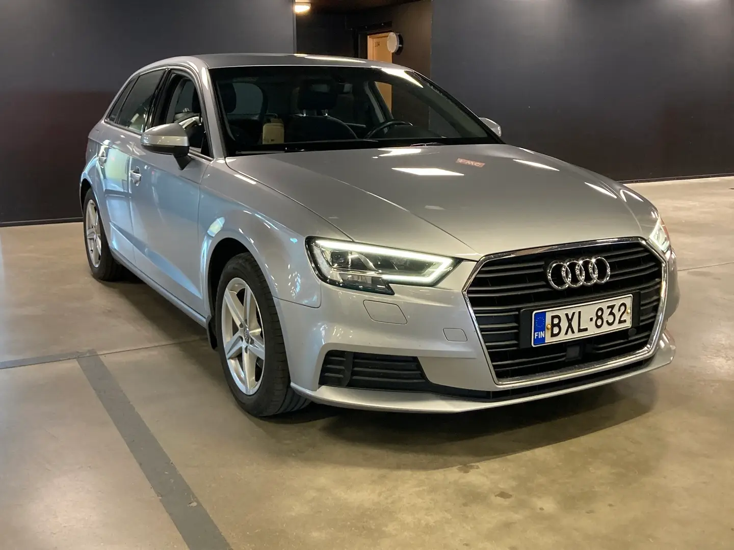 Car Image - 4MxS7hTw4DHG81ItsDxuoV