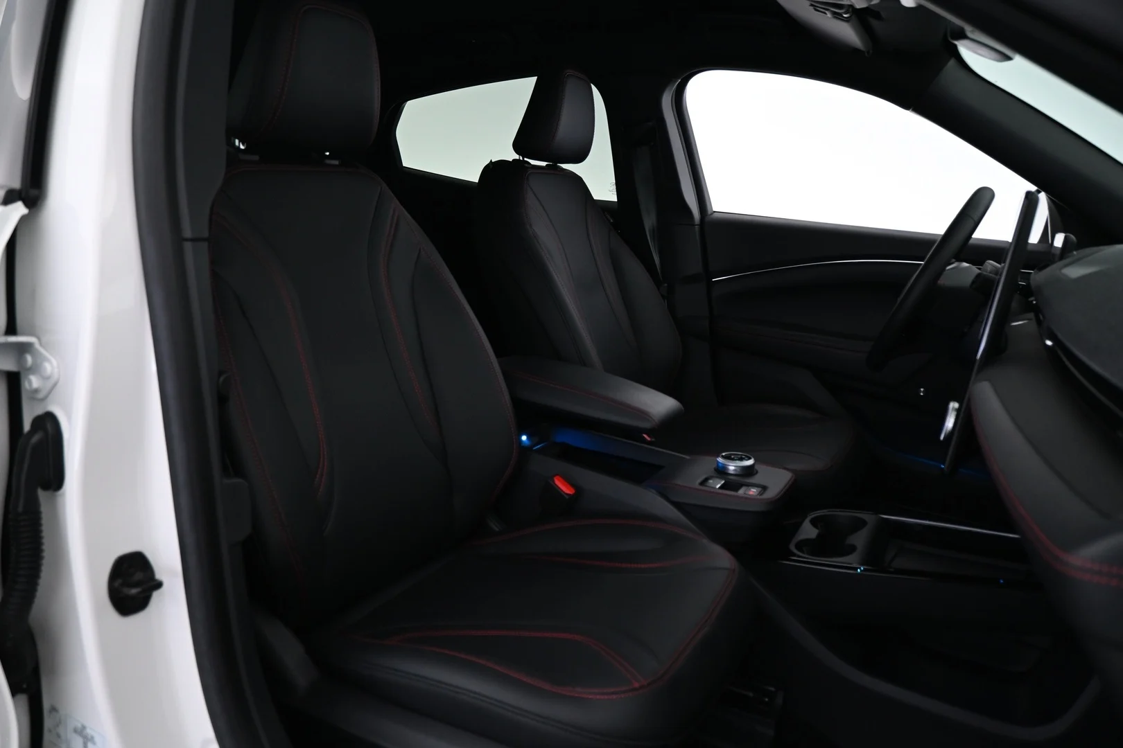 Car Image - 4M9xadPnfAUo7ejyAD1gT3