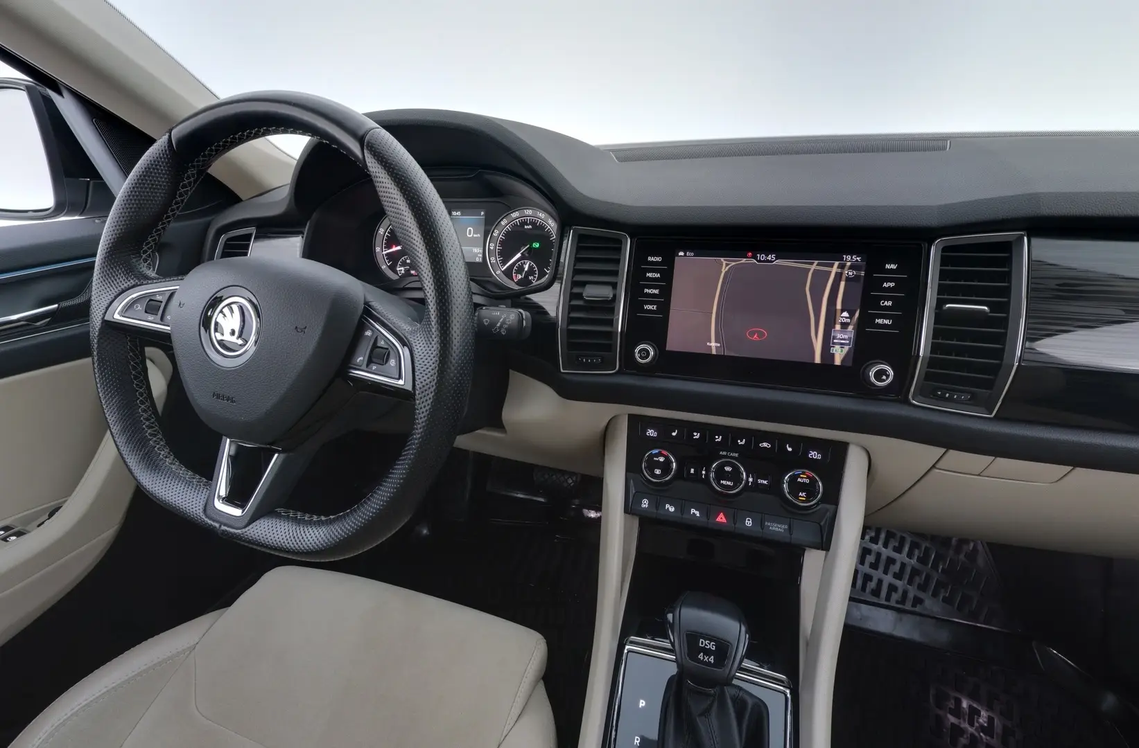Car Image - Z7FpyXGeUV6y11VpFbhqC