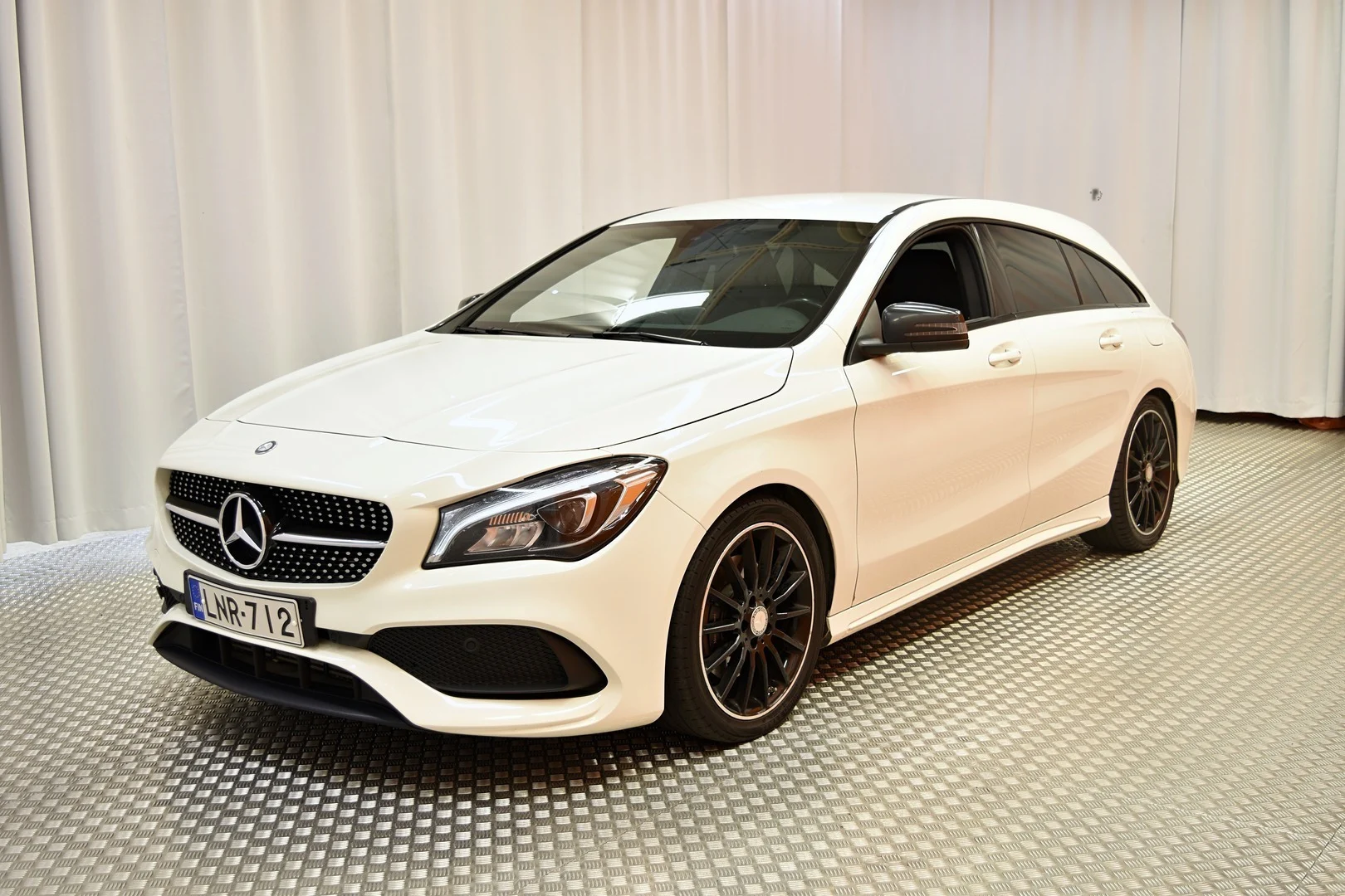 Car Image - 5xeVc0hE3MOsDogtoi97Eq