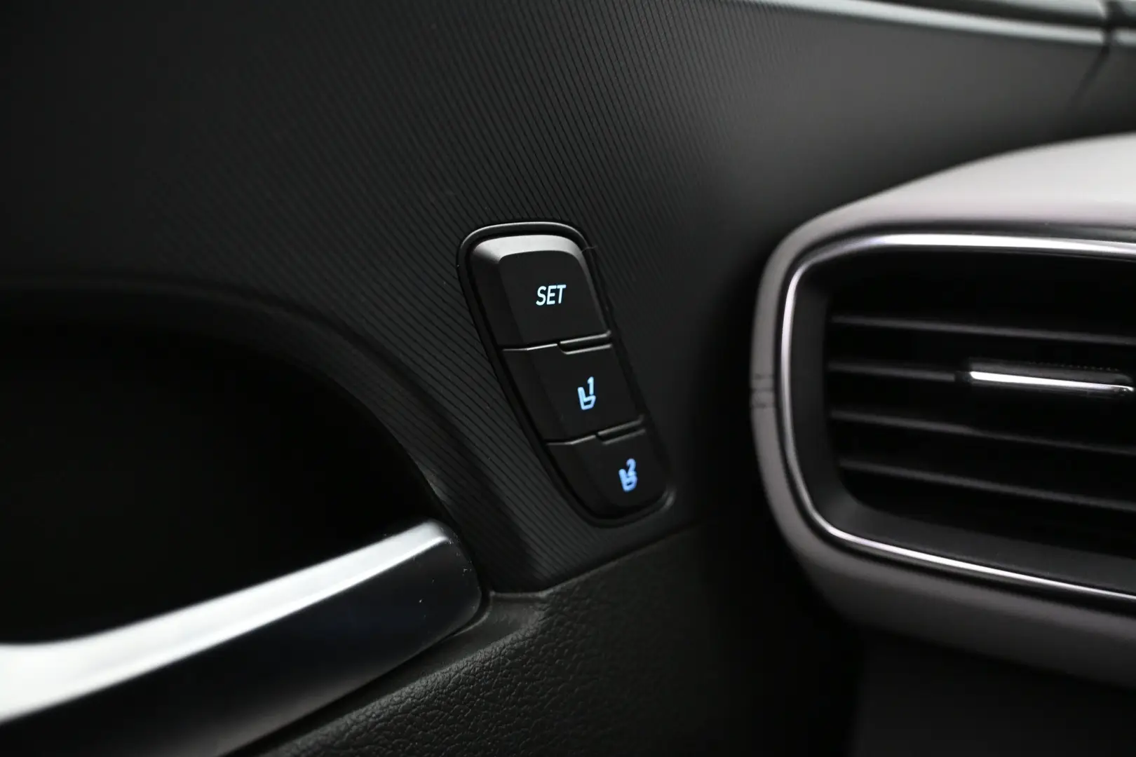 Car Image - 5S2UwVIqydtRGNCfJDX0dO