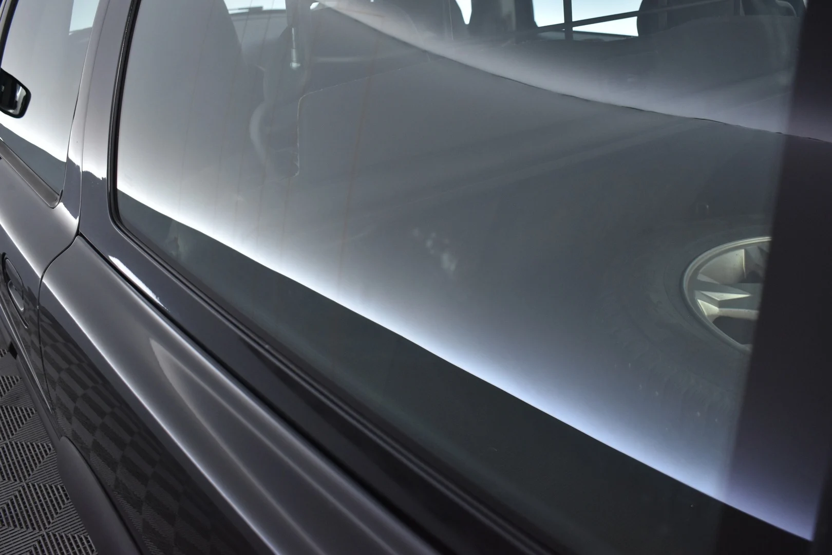 Car Image - 3LC0LFSCbQuk6VWih4UeqN
