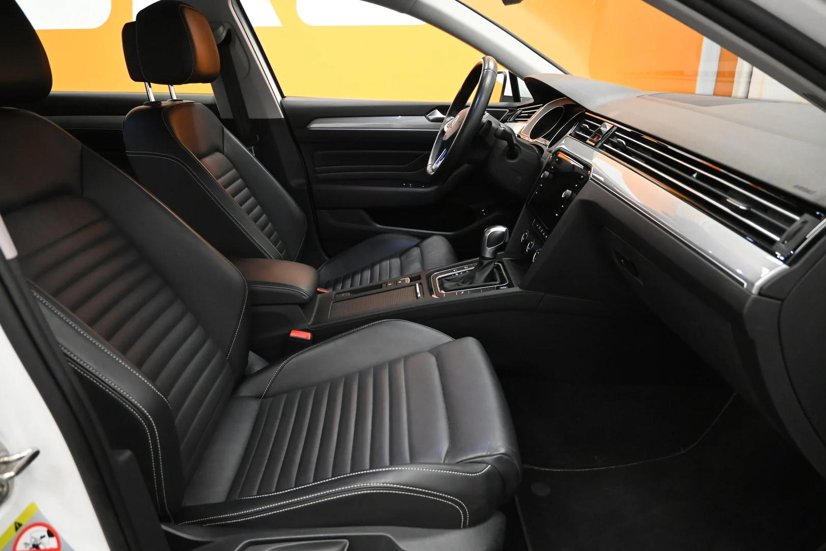Car Image - 5kXnxKDKbmtKuM54jtUYa6
