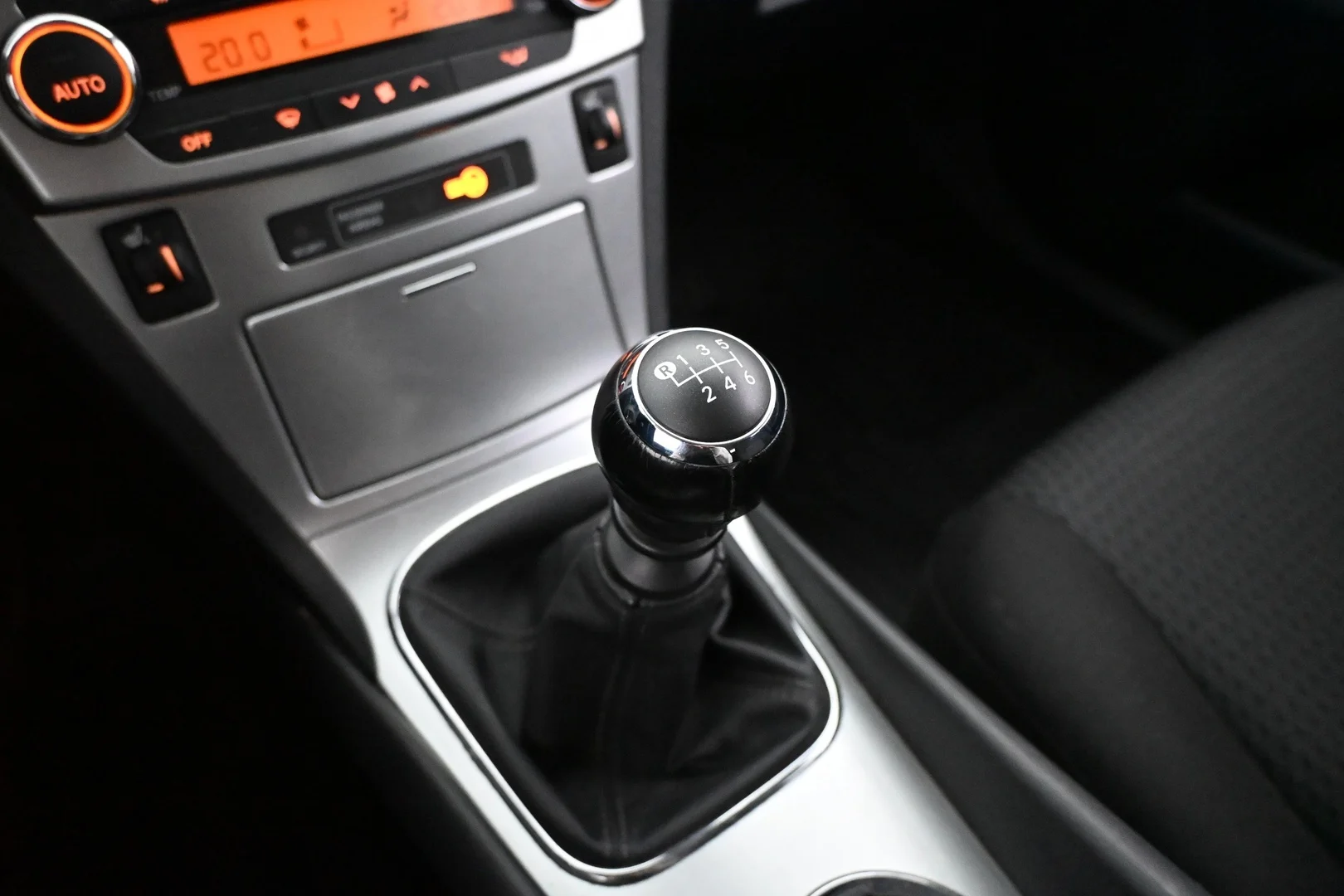 Car Image - 6A3SNW60imCKVhXlRdXy11