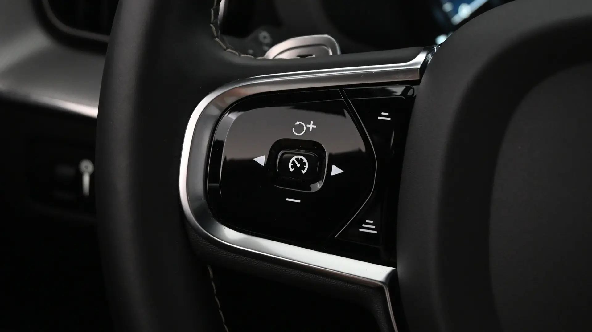 Car Image - 33gfgWDo4y6mFhlbbQwU6J