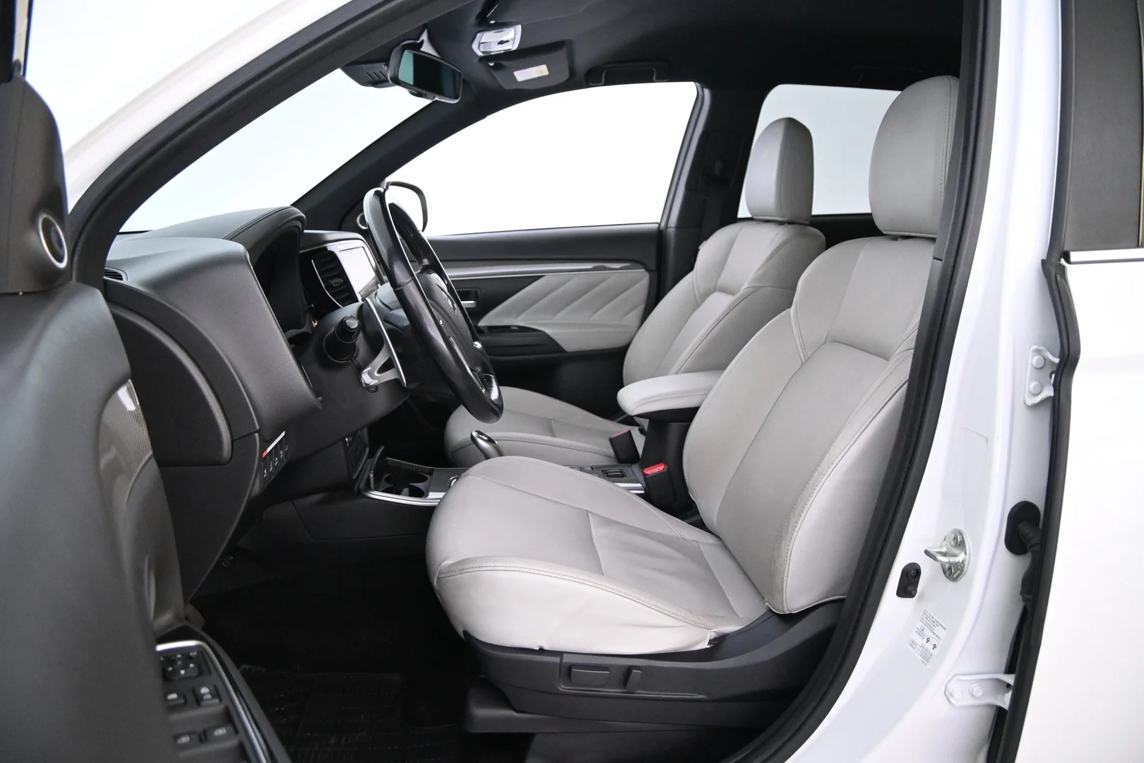 Car Image - 75xMOucg4u4s1JTky1ARlb