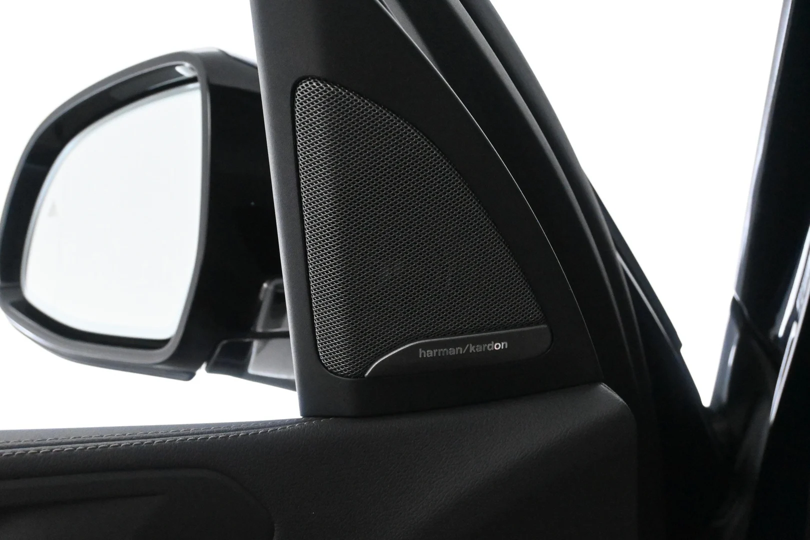 Car Image - 3z18sxEGfI2De7BUXTvgdJ