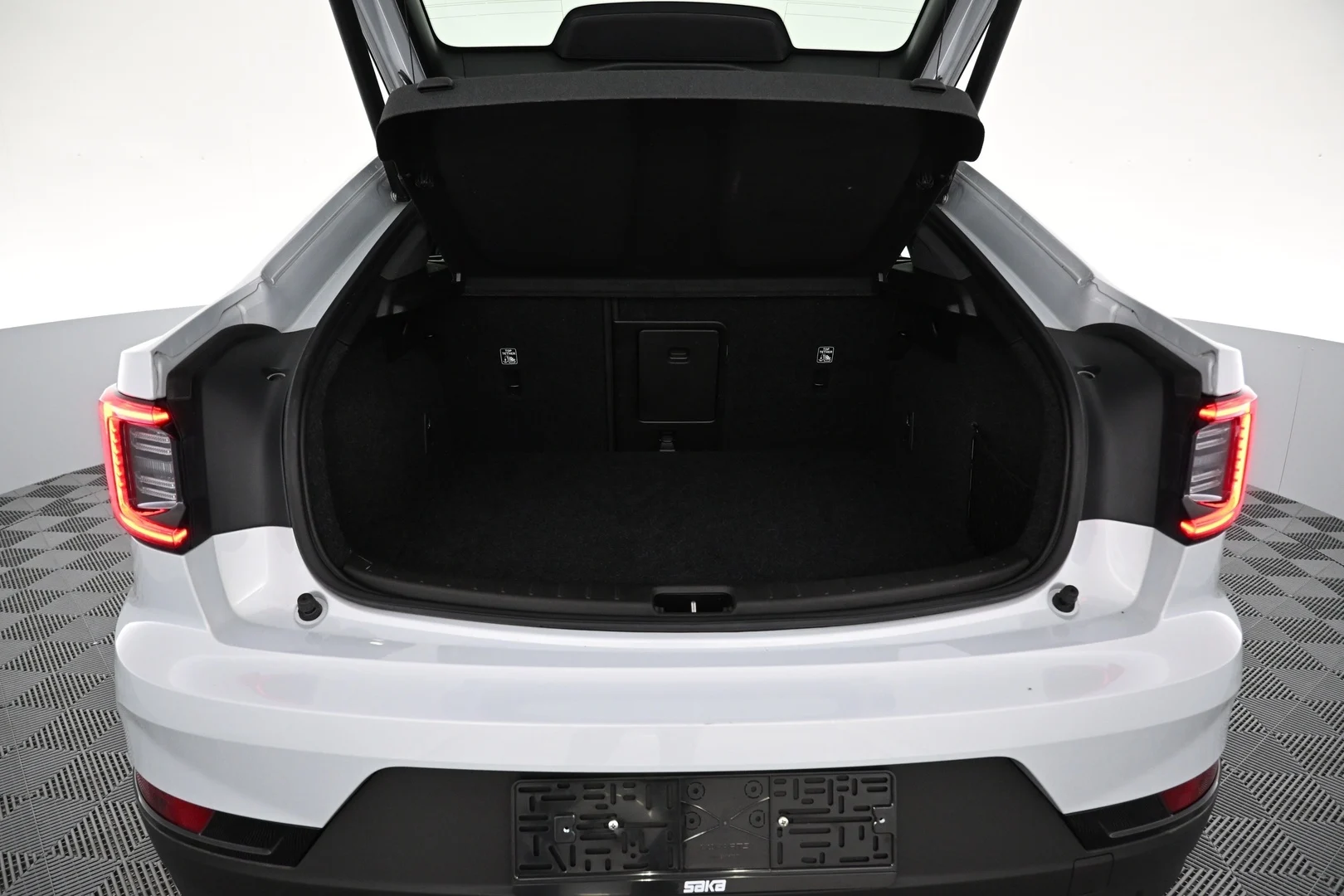 Car Image - 2v2TZ1c5r5FuzvtMuhD16O
