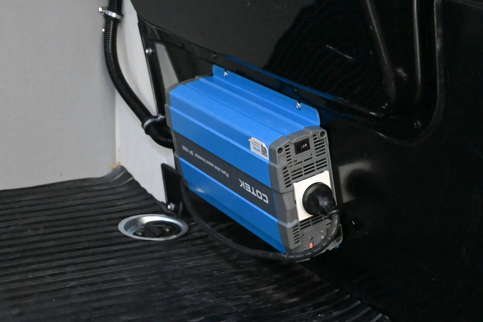 Car Image - 7dnpZ8DwzK8k4fdQISq59Z