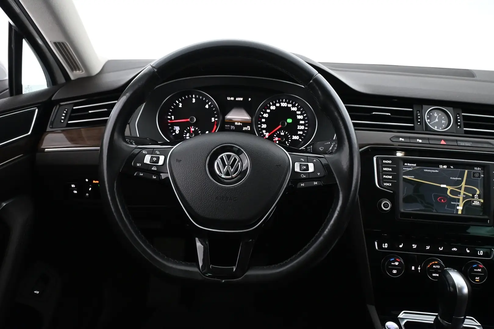 Car Image - 5WRp3vM7kTXiee2M5VPpzl