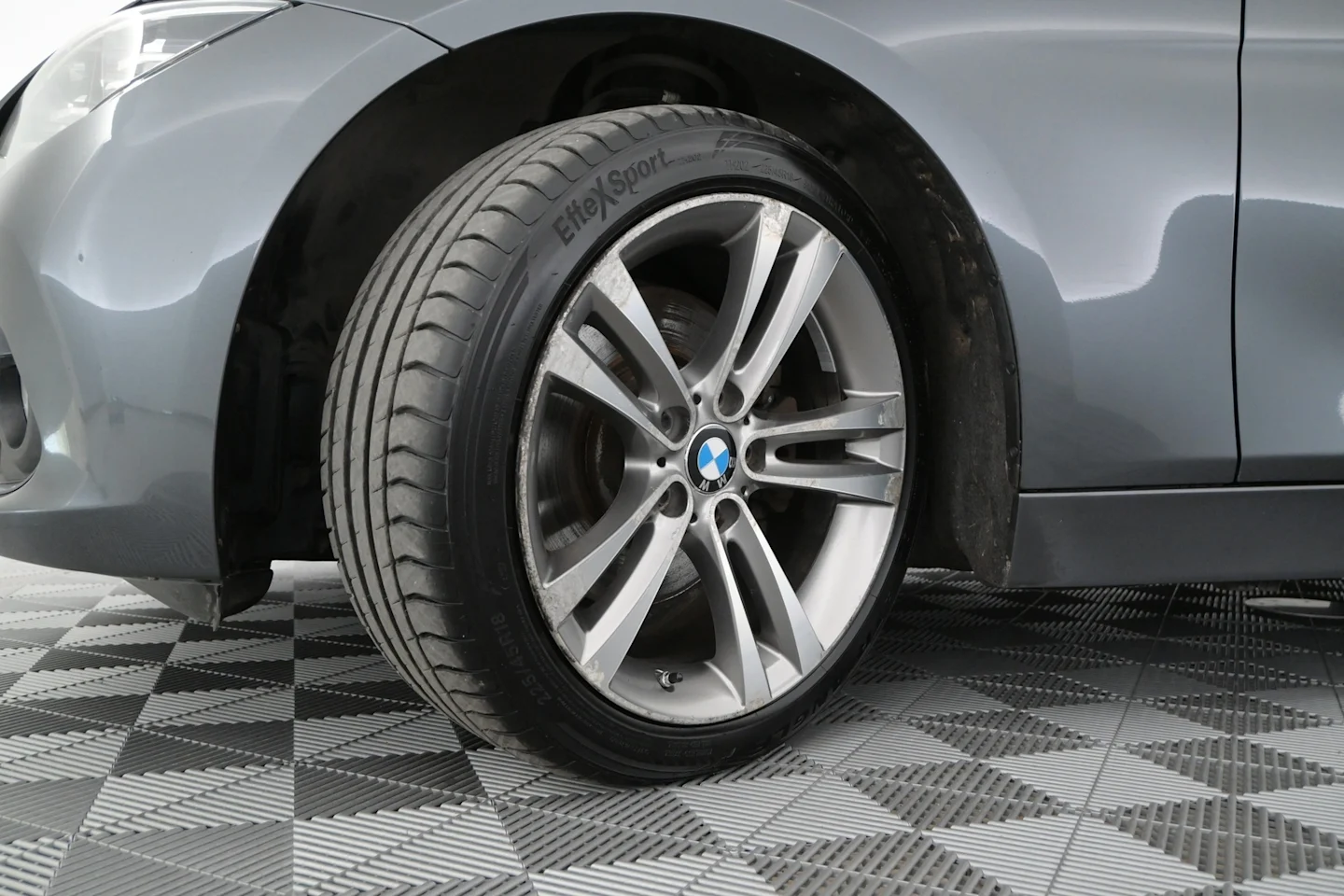Car Image - 7jWSxeudiB5QsE2Hm0hgqS