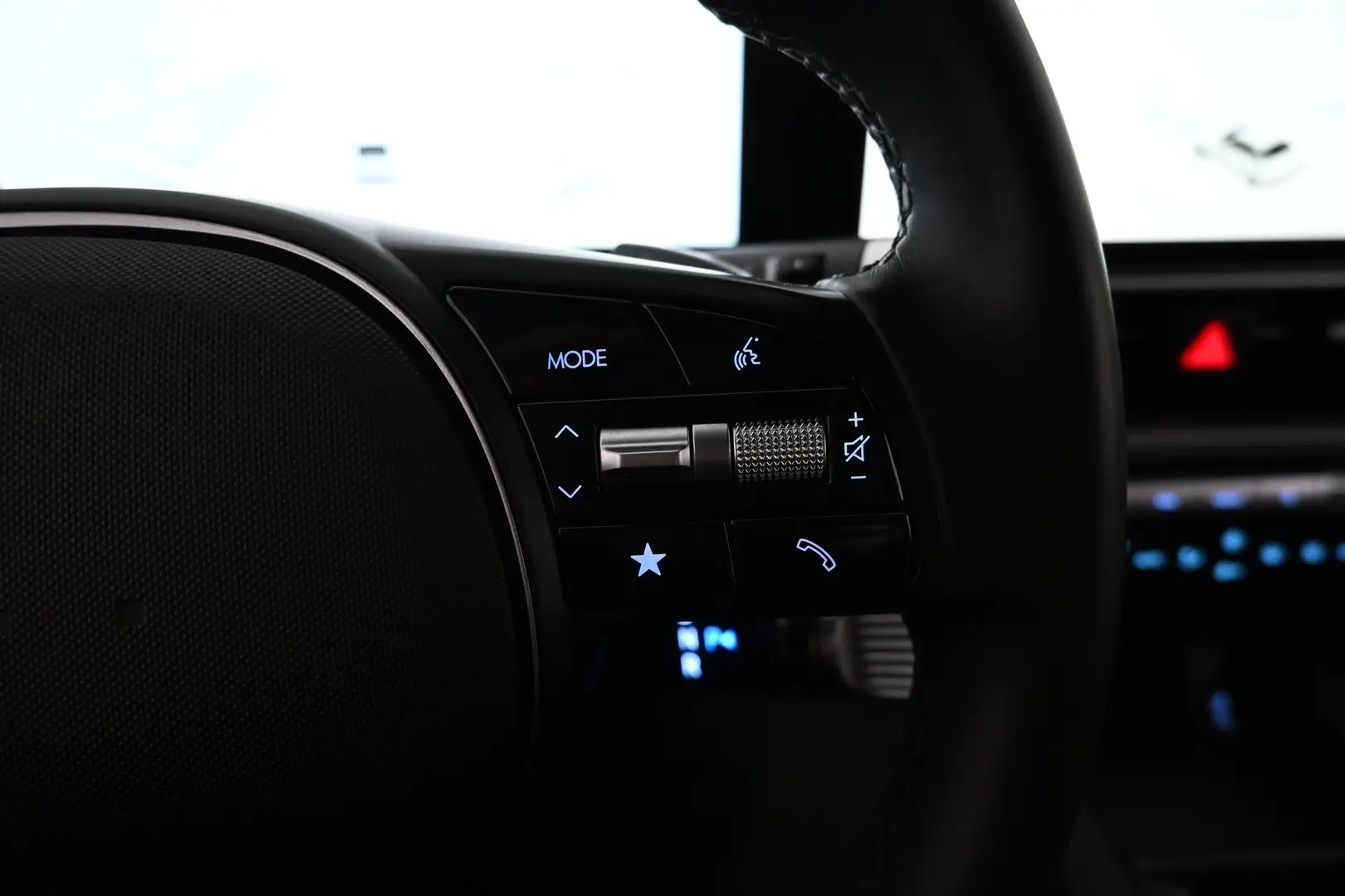 Car Image - 3k1Ah2mHWZUbfJujXTAnhG