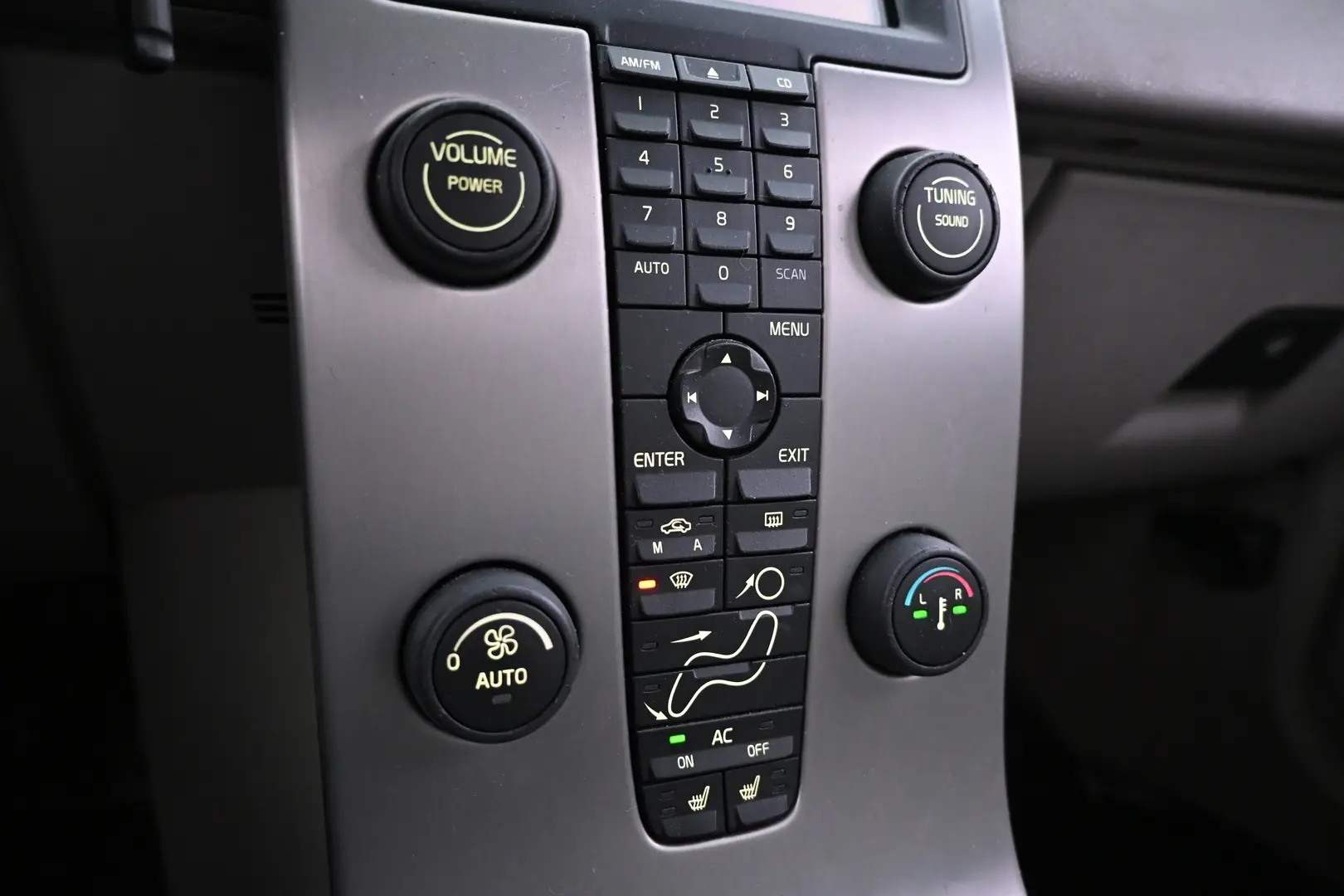 Car Image - 74ZtFqgHEAoKGPhB5L1fy6