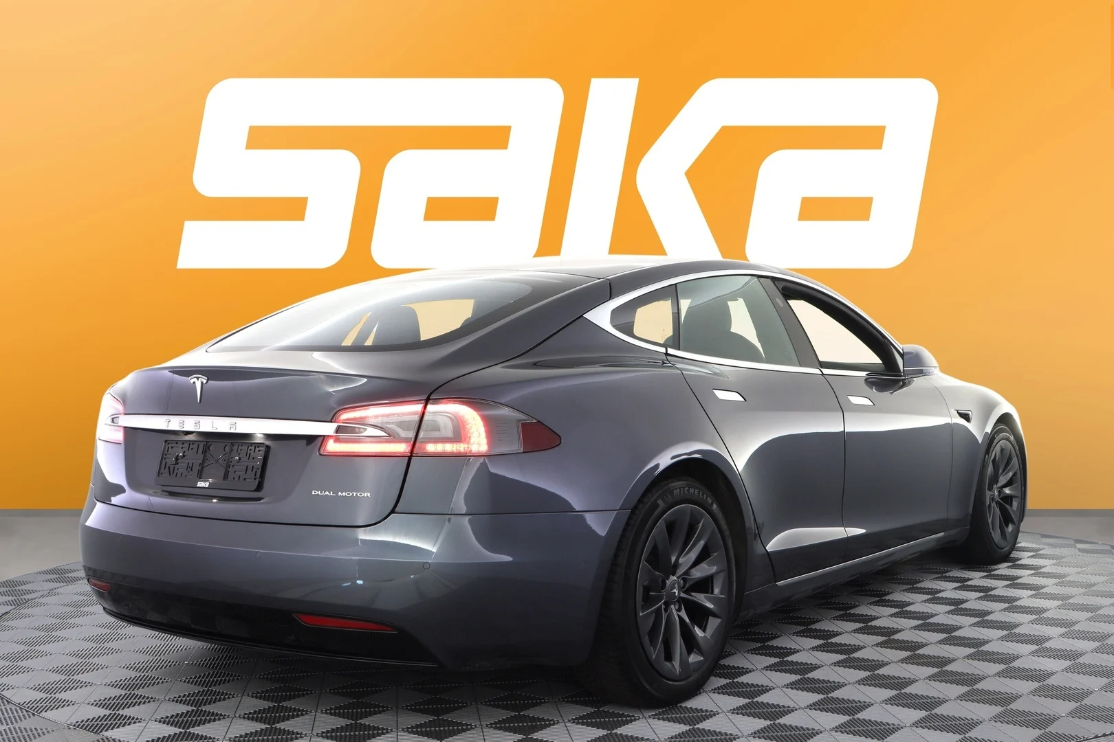 Car Image - XoPdiU748mMzsPzBBYB04