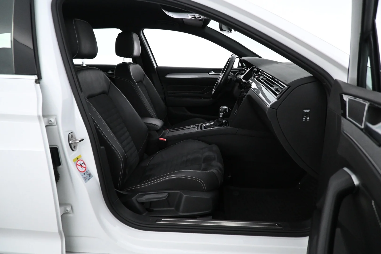 Car Image - 1LtnoyLZX0pyrjpMjGBBvu