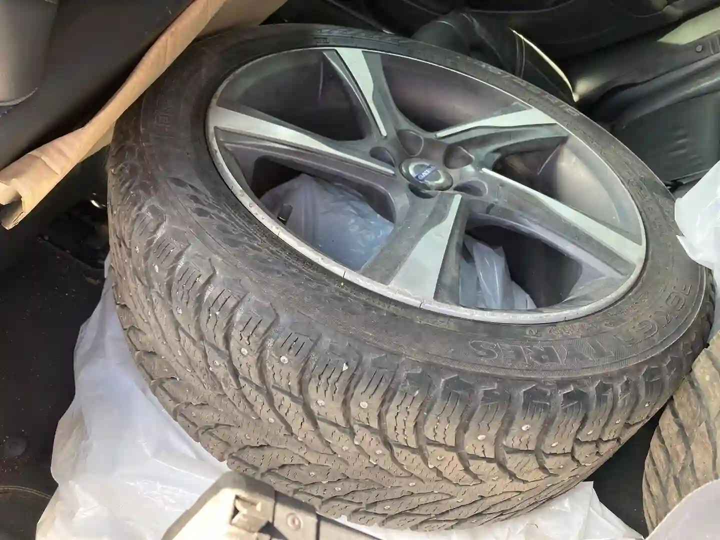Car Image - 5gOW6otbR2yrBh3I7ttyCd