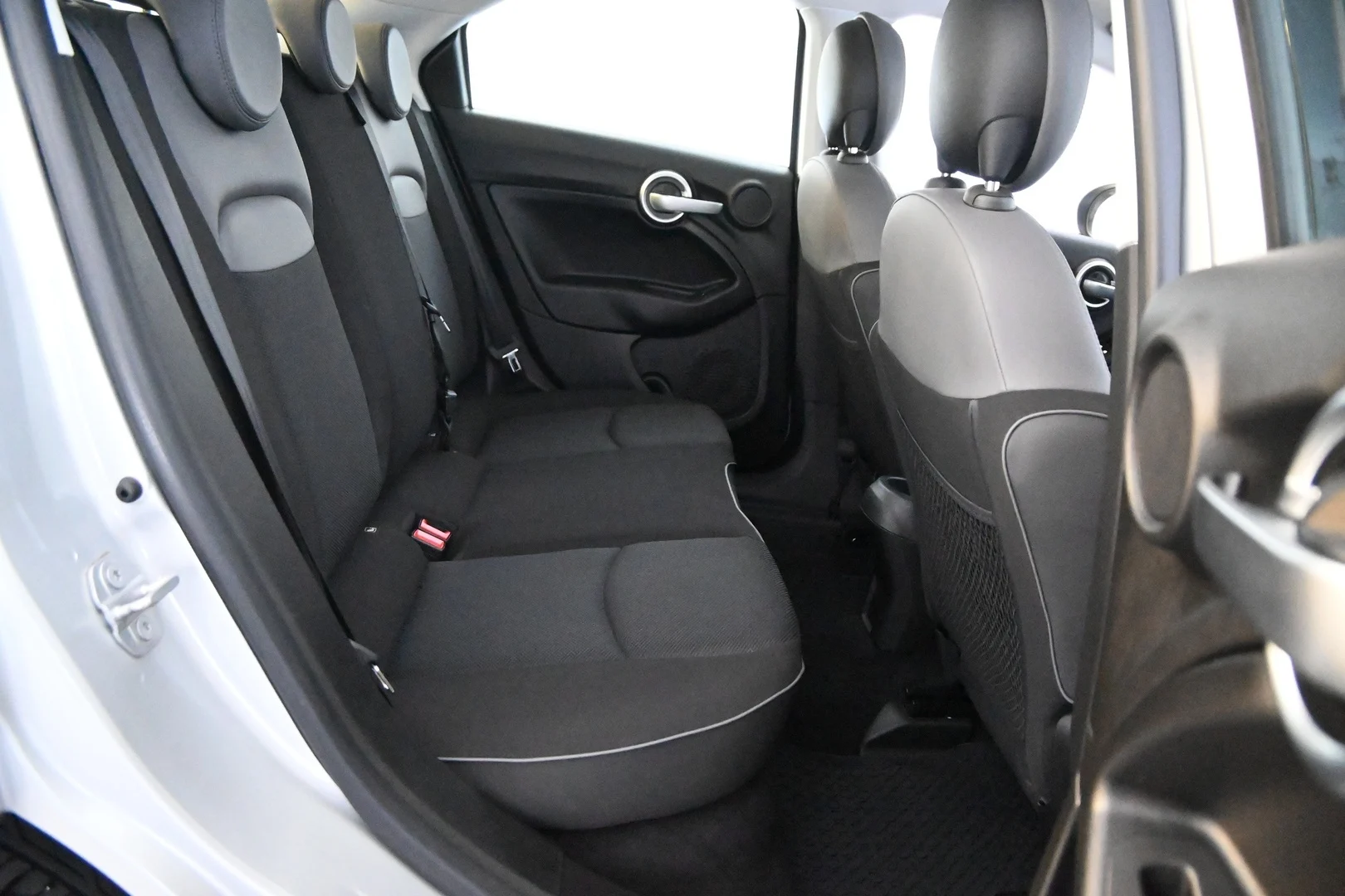 Car Image - 3WFms9UNNLzDfQb3NTgTZH