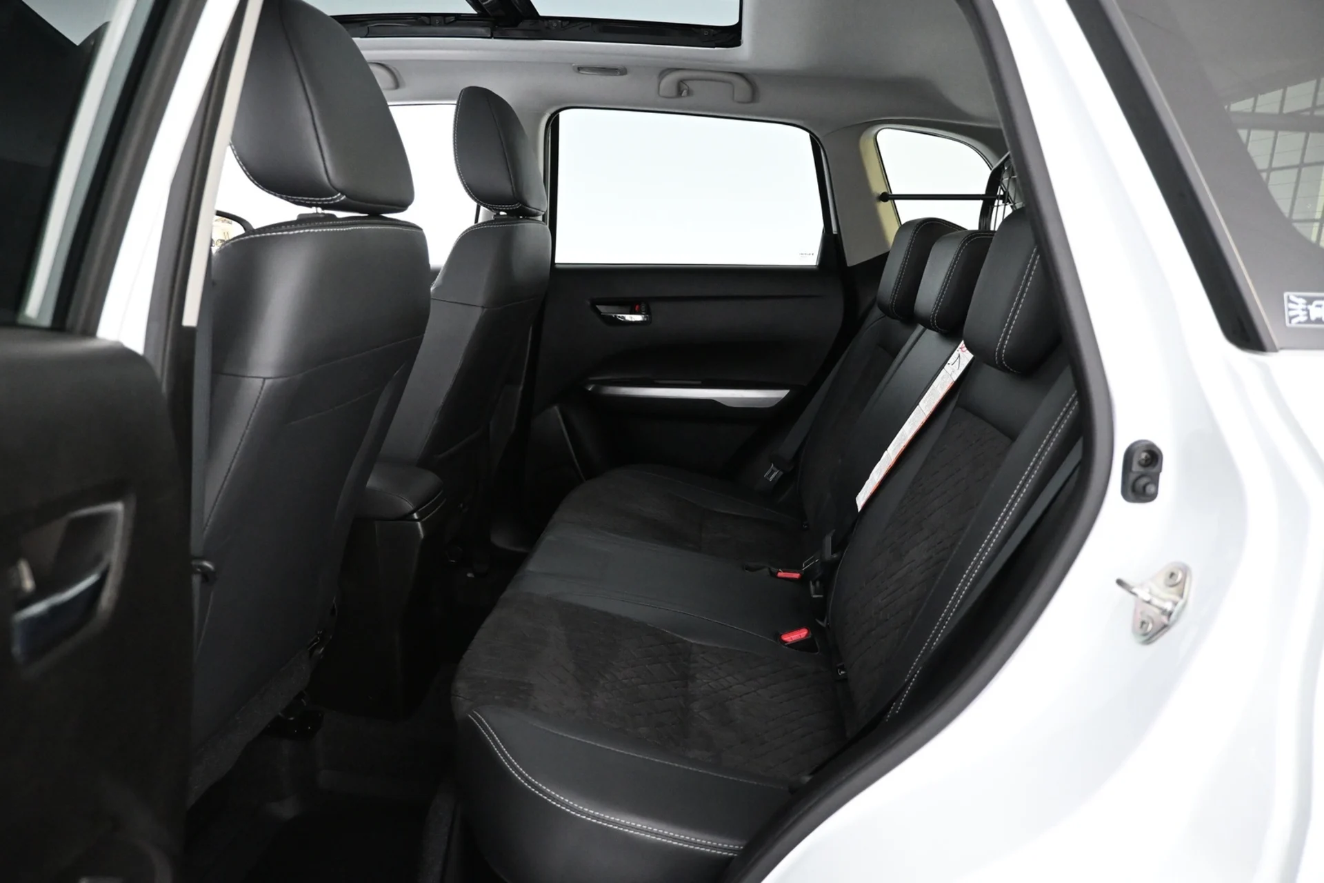 Car Image - 36Tnu4t9waHkZziGFEPBYq