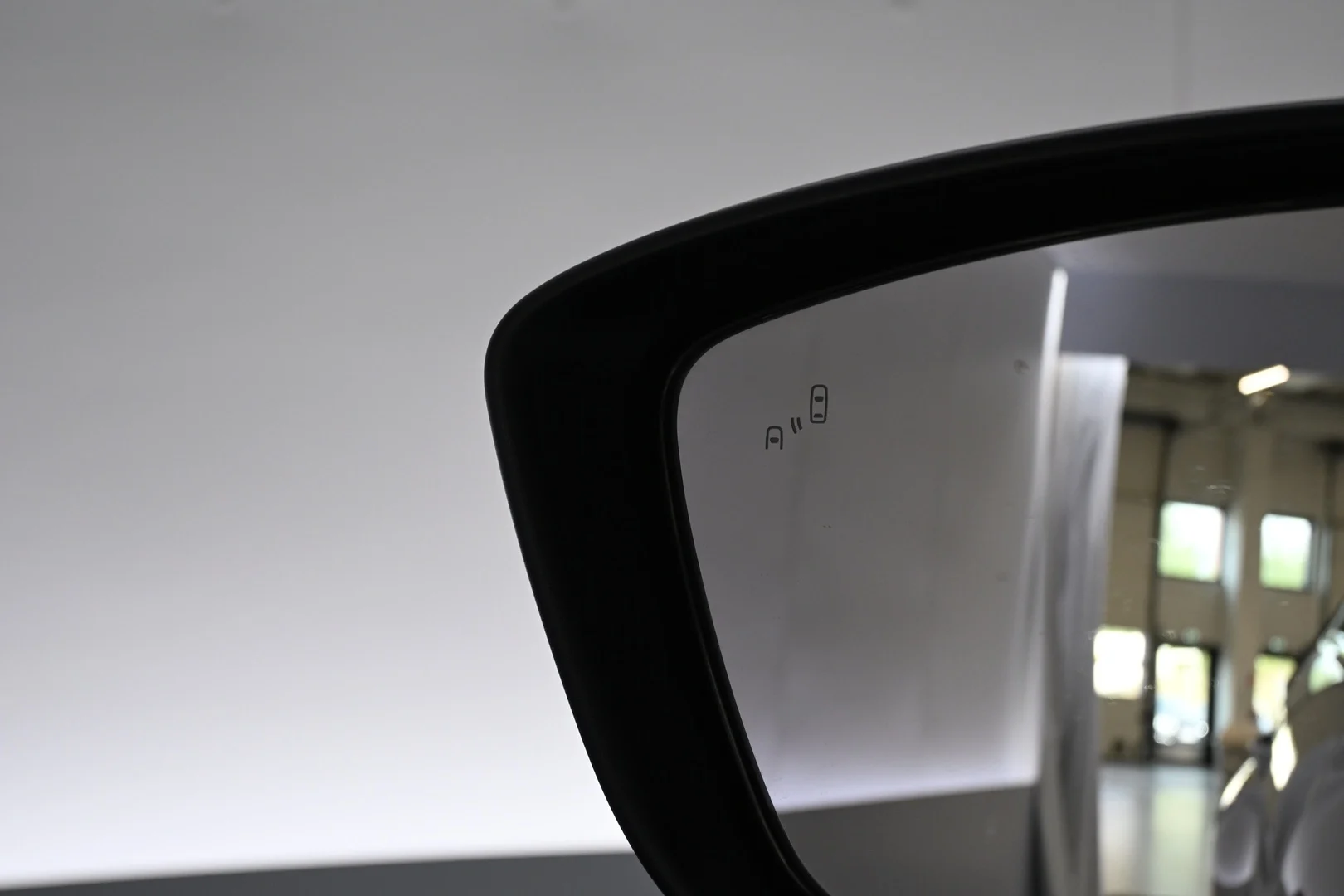 Car Image - 10c2e6x0KXm5cHyWBq2JL4