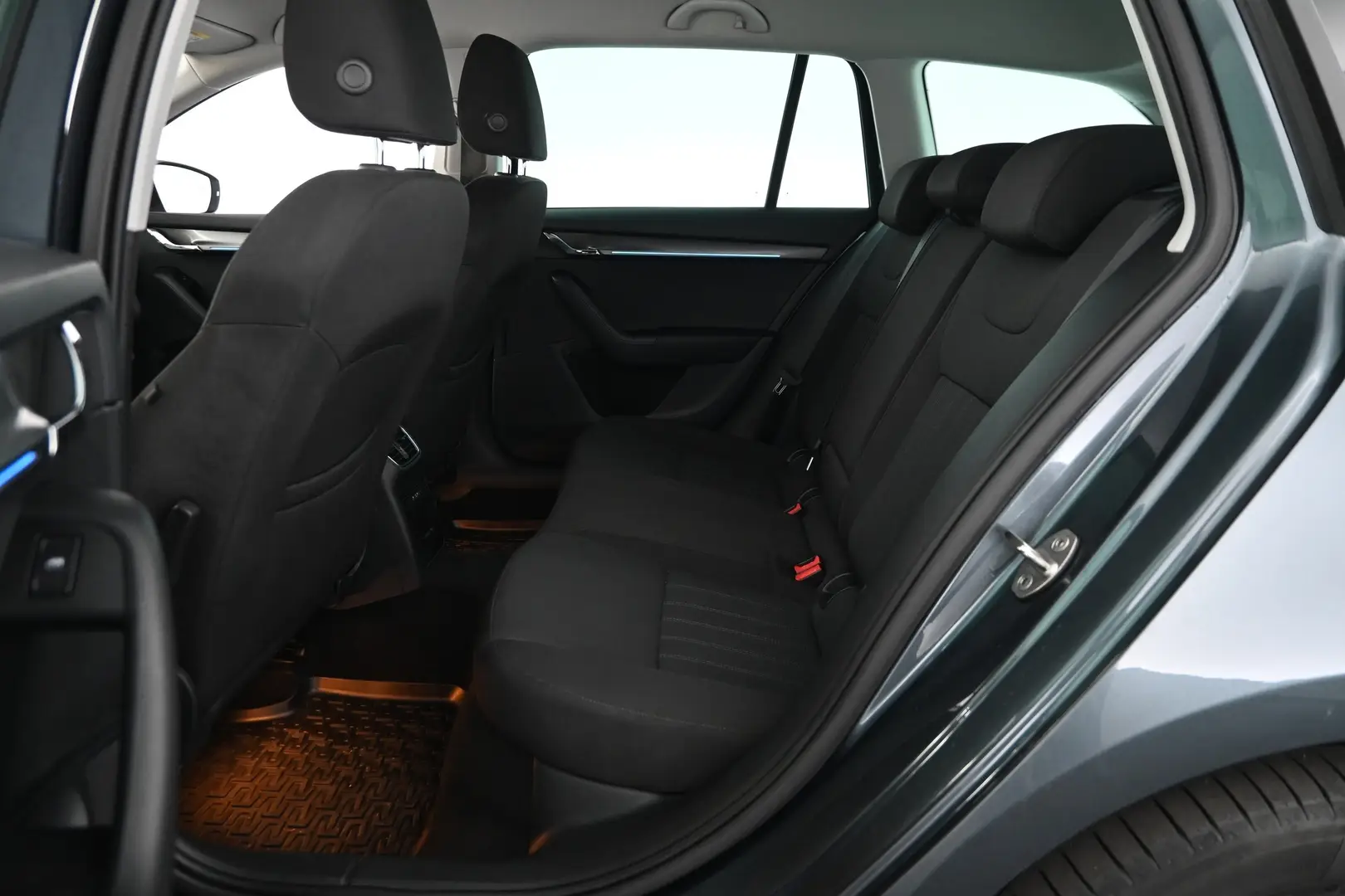 Car Image - 7sO8E5x2cp5sx5L7TI8sZL
