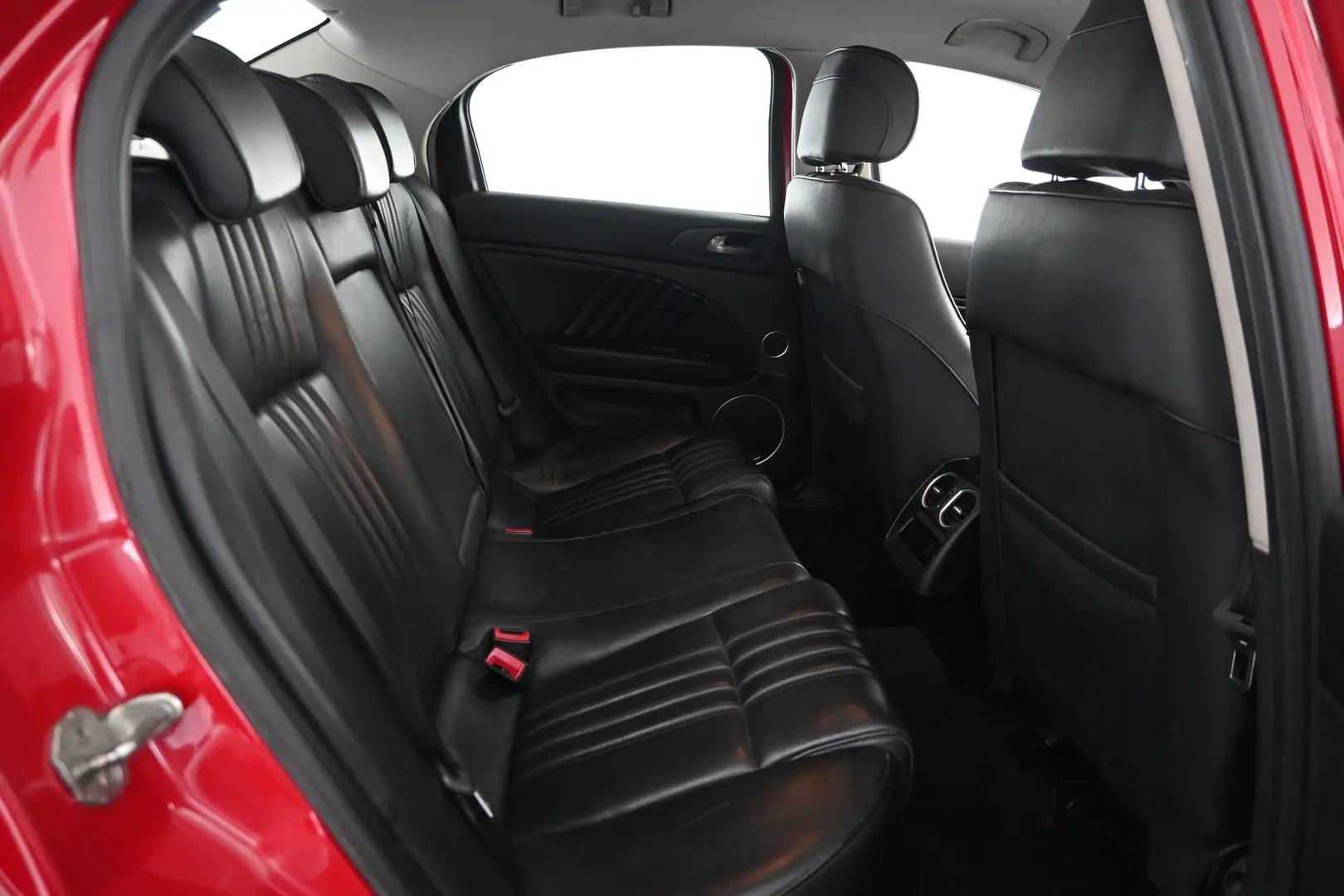 Car Image - 7uPQaJP6K5BOWrwJXrbLXu