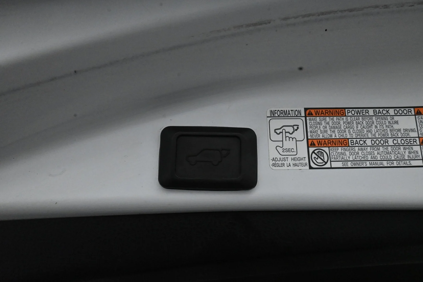 Car Image - 3R9uQyrhiu89yYY1yDeiW4