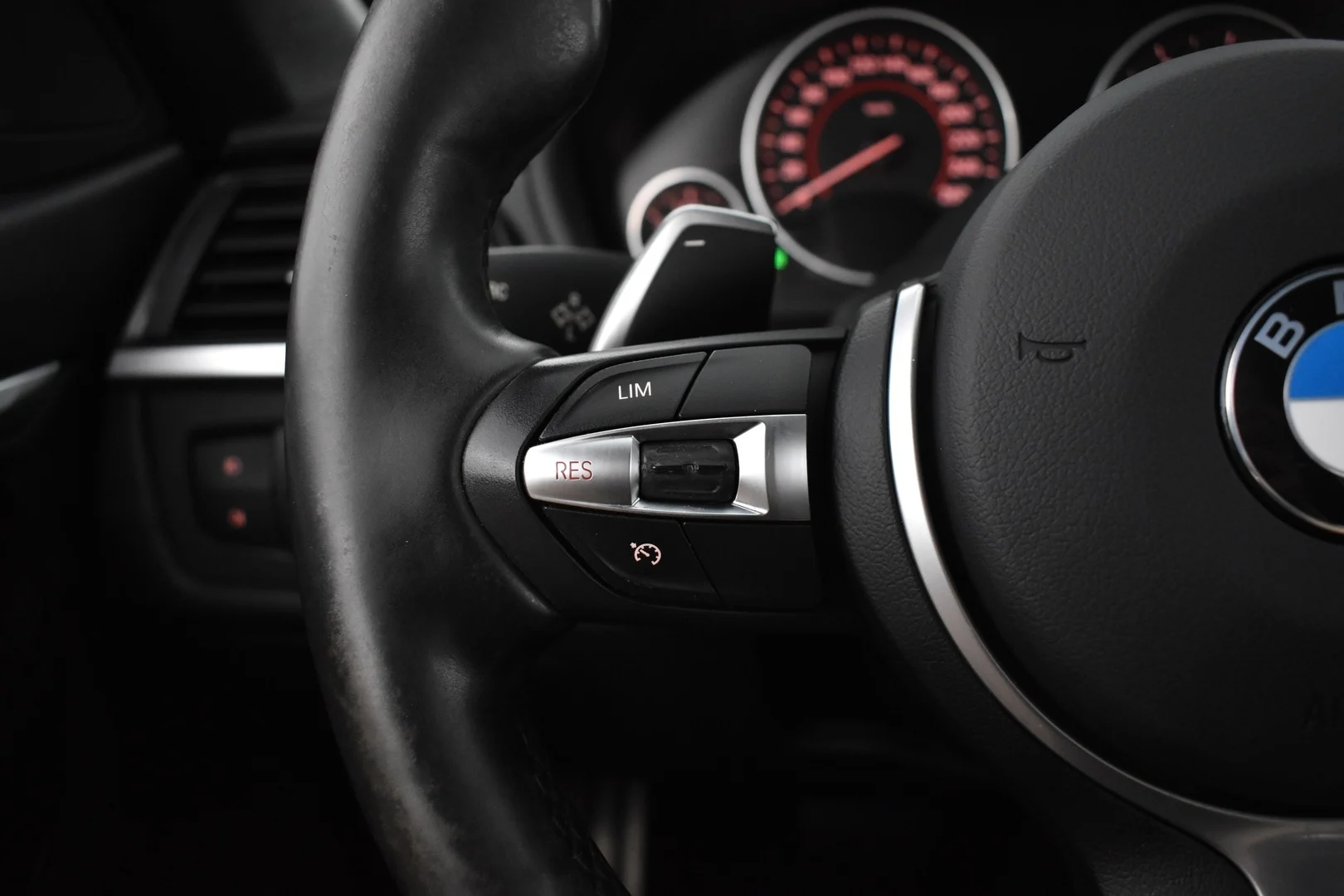 Car Image - 1uQiZVF2oQr4fgxdfwz0pR