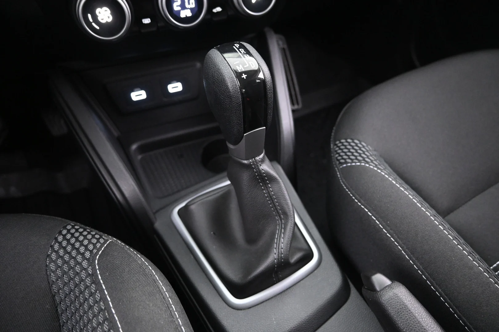 Car Image - 7lLKHyMW31dRpEgmkh8gq3