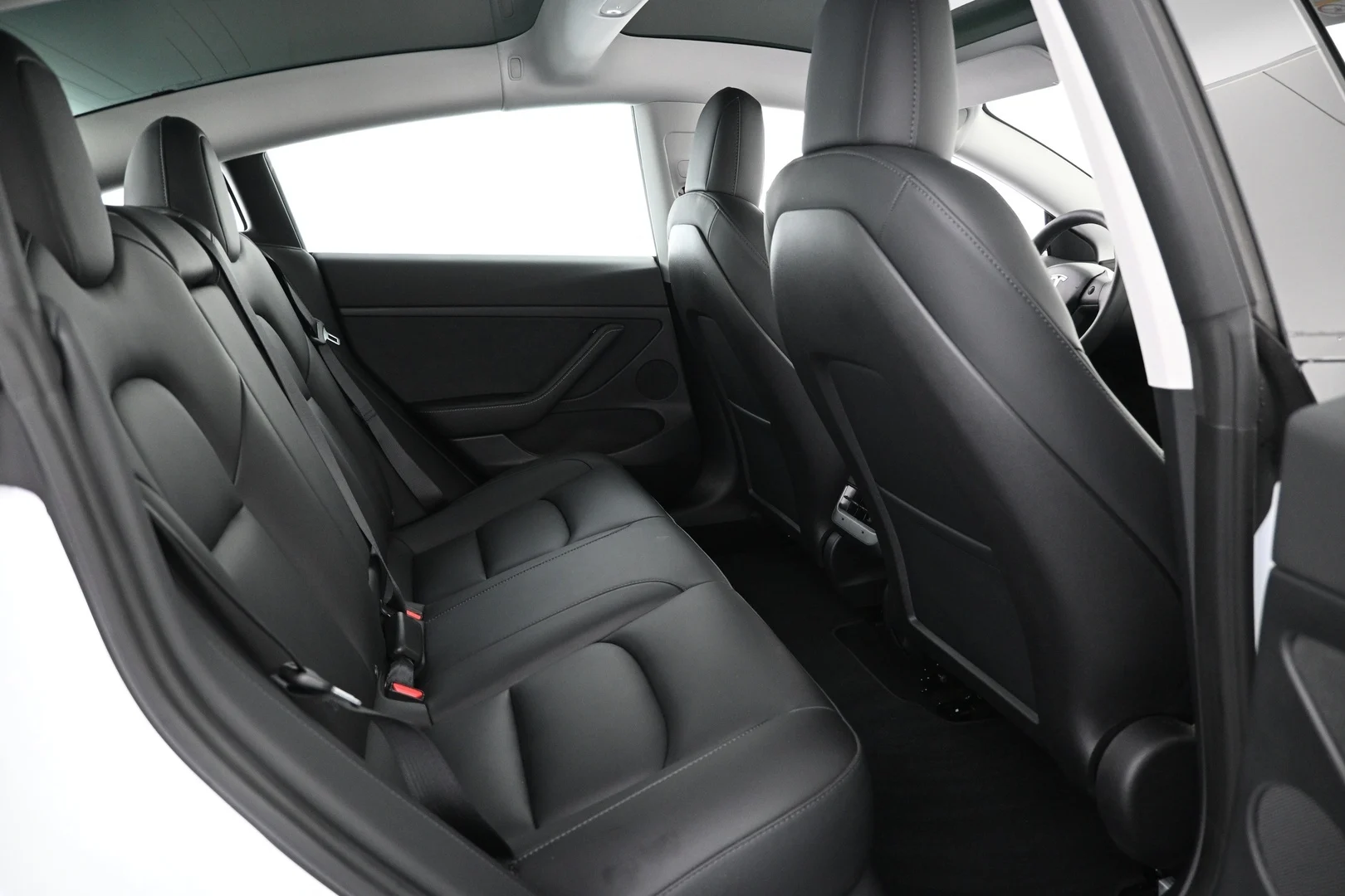 Car Image - 3M0klMRV6Zmt7kkP6lWPfm