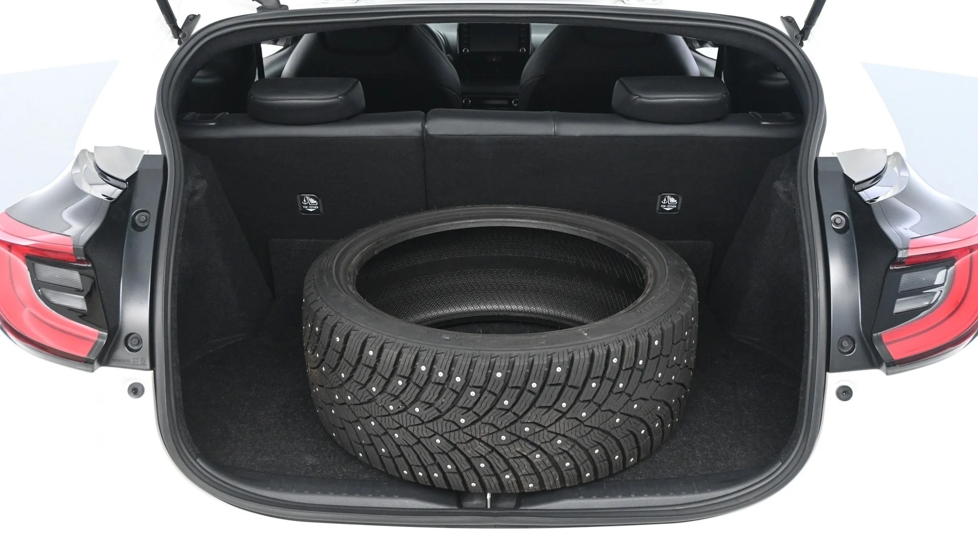 Car Image - 3p4I66cup0Z7OzUl9L4Xf7