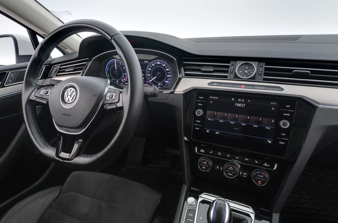 Car Image - 2vgkK00pn8iswXfHCyP86f