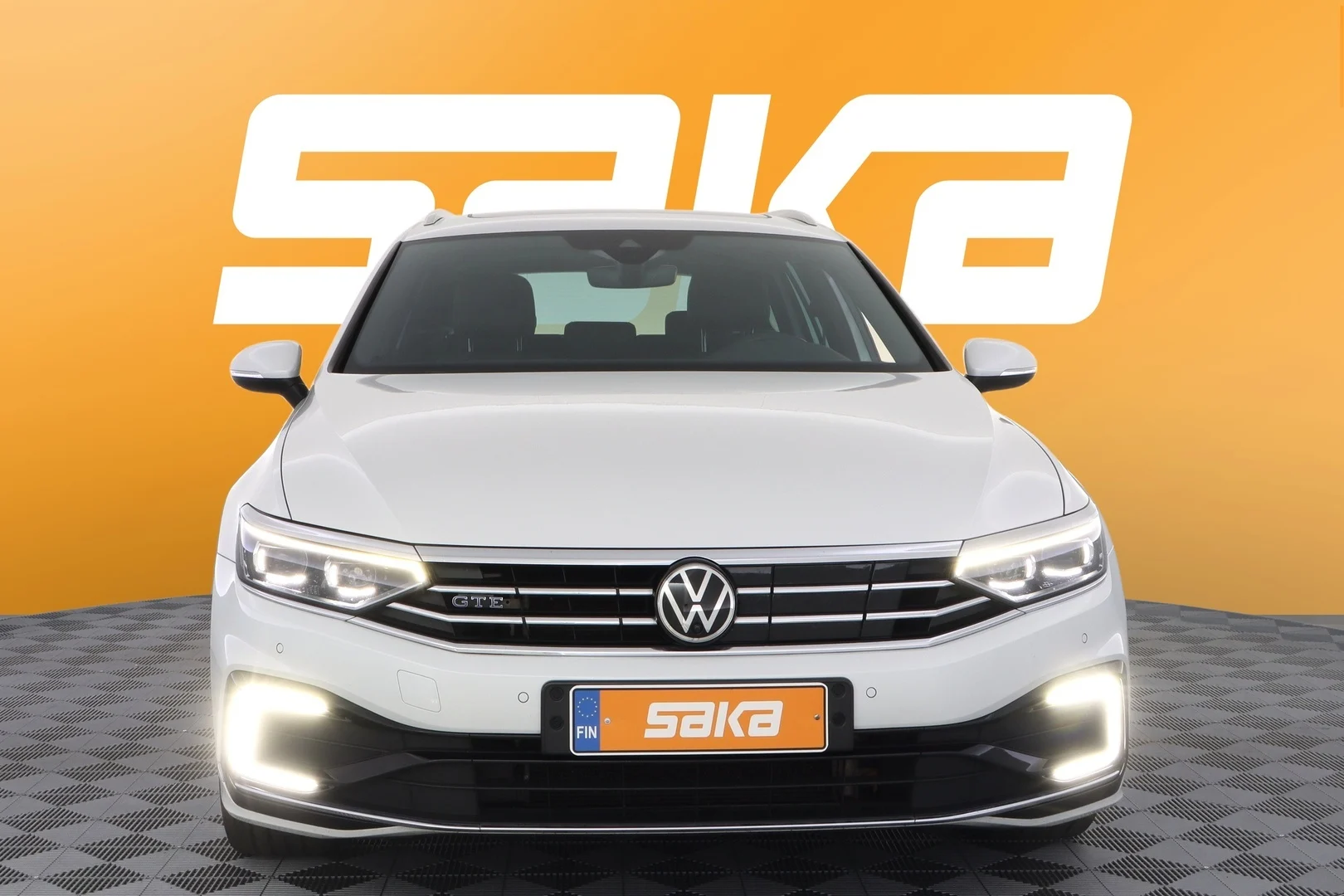 Car Image - 7Dlrm9B6xt6XNtJbBTeuEt