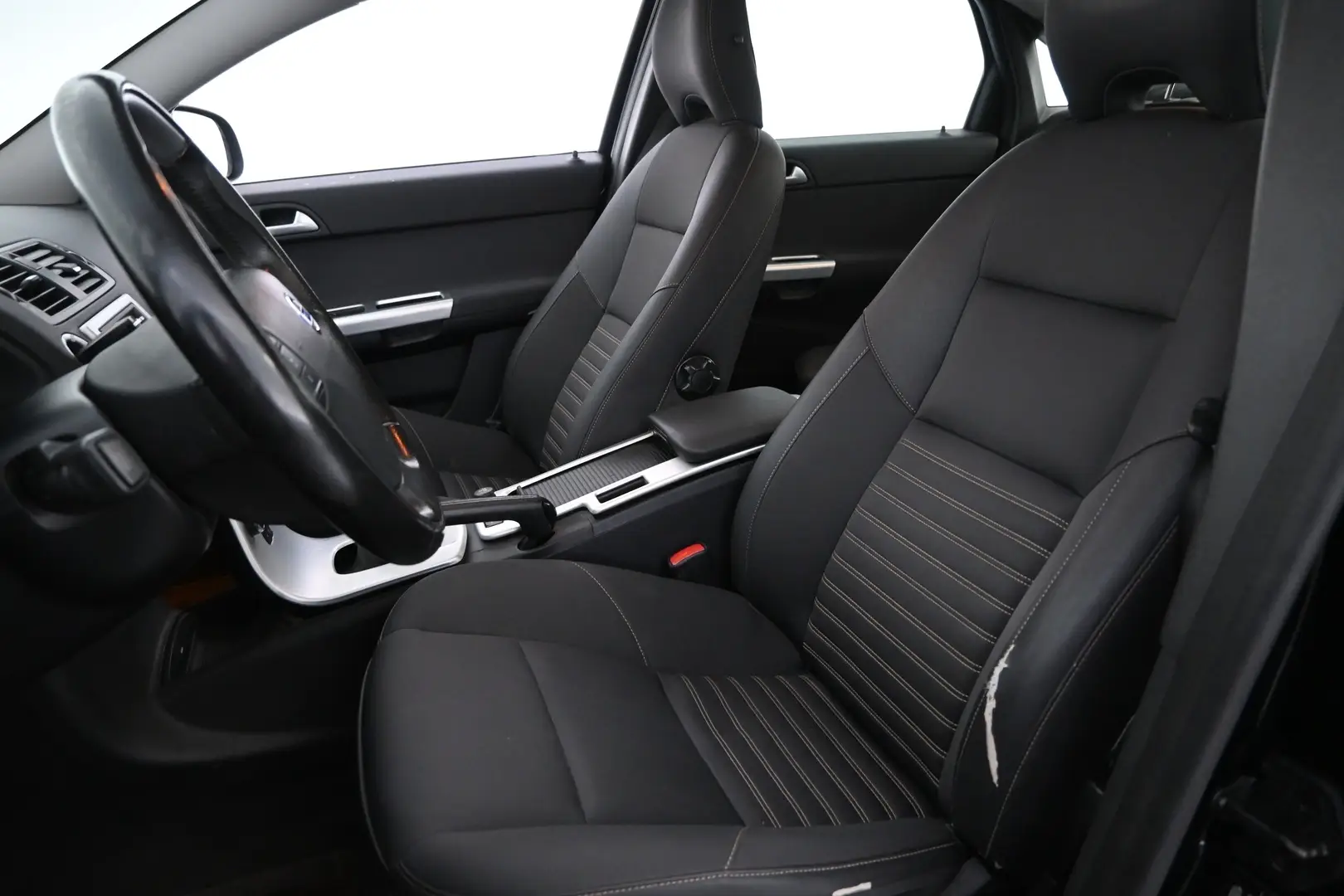 Car Image - USoZenZNIFPShkqxaVpub