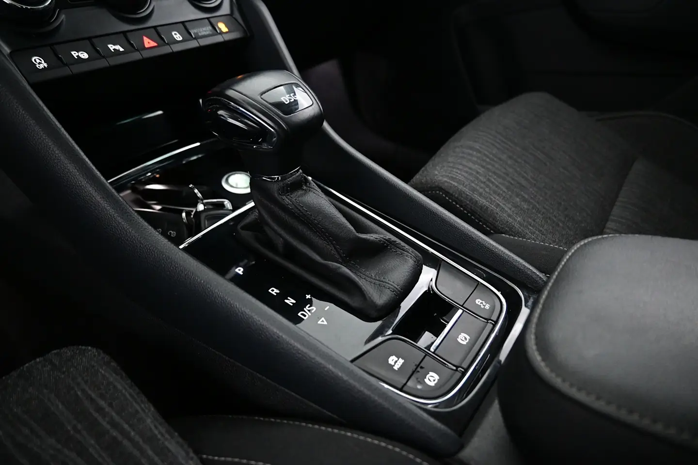 Car Image - 1cvLyFUGNoJ42Rsc3Z0OyB