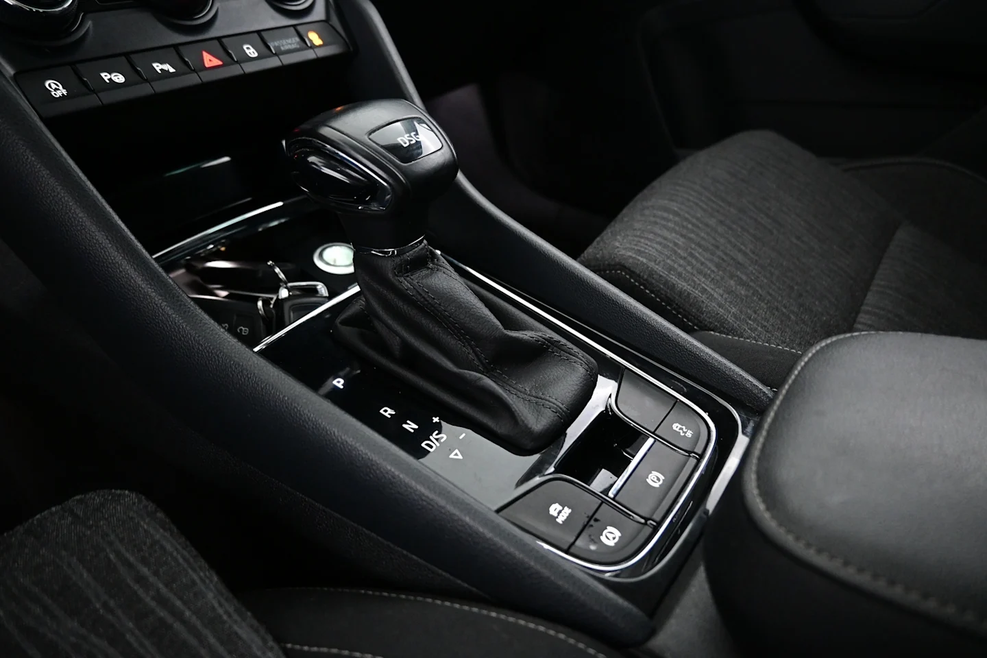 Car Image - 1cvLyFUGNoJ42Rsc3Z0OyB