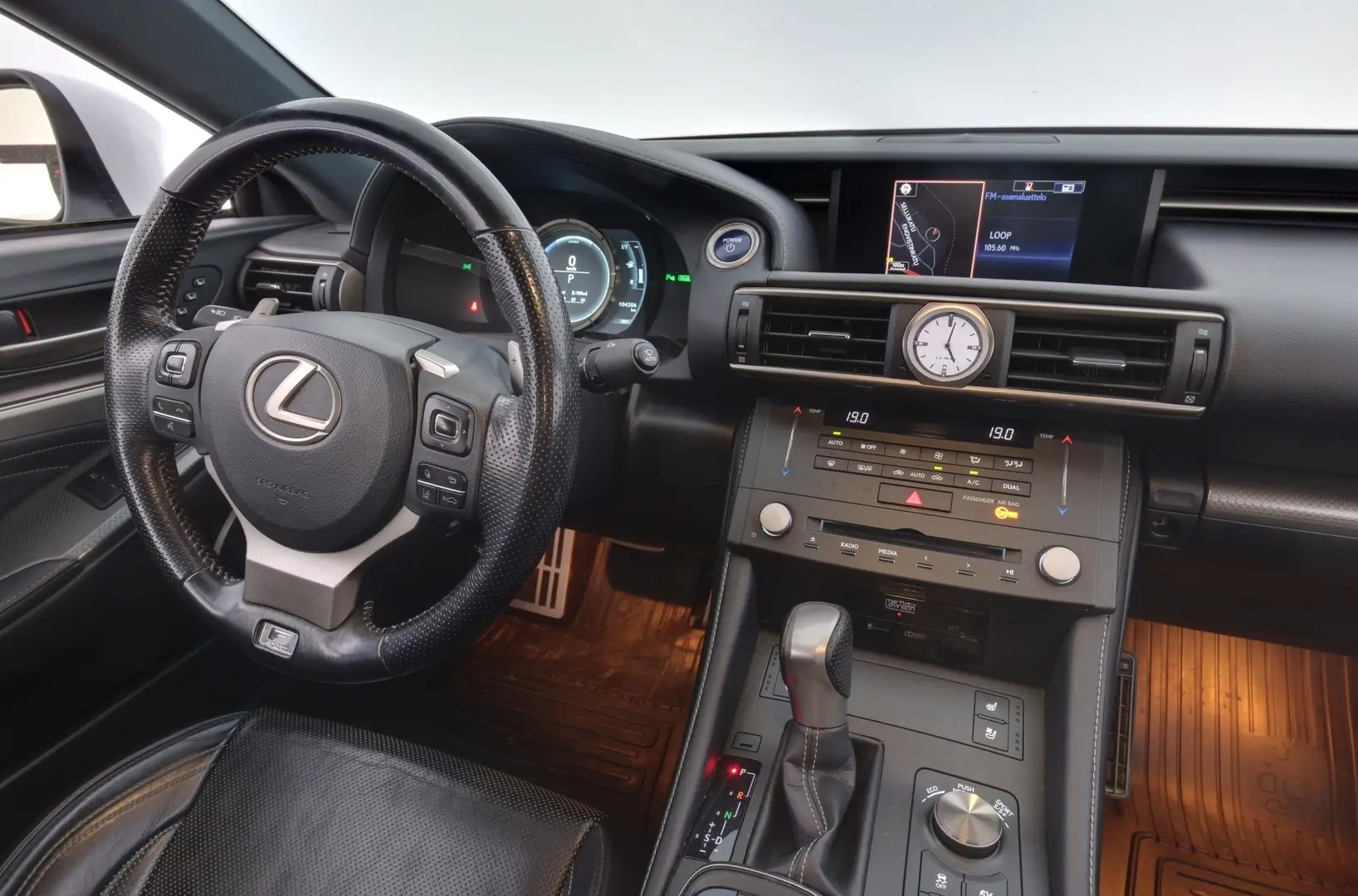 Car Image - 6fKwNo8fVVPq22Mnk8V92n