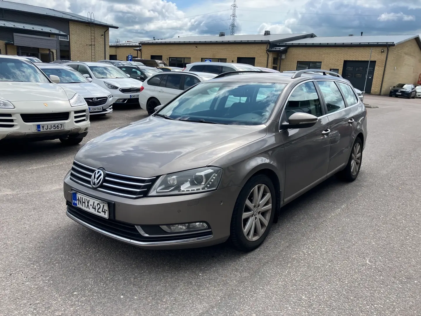 Car Image - 289ddDHBH8cvAPfyo03Eqr